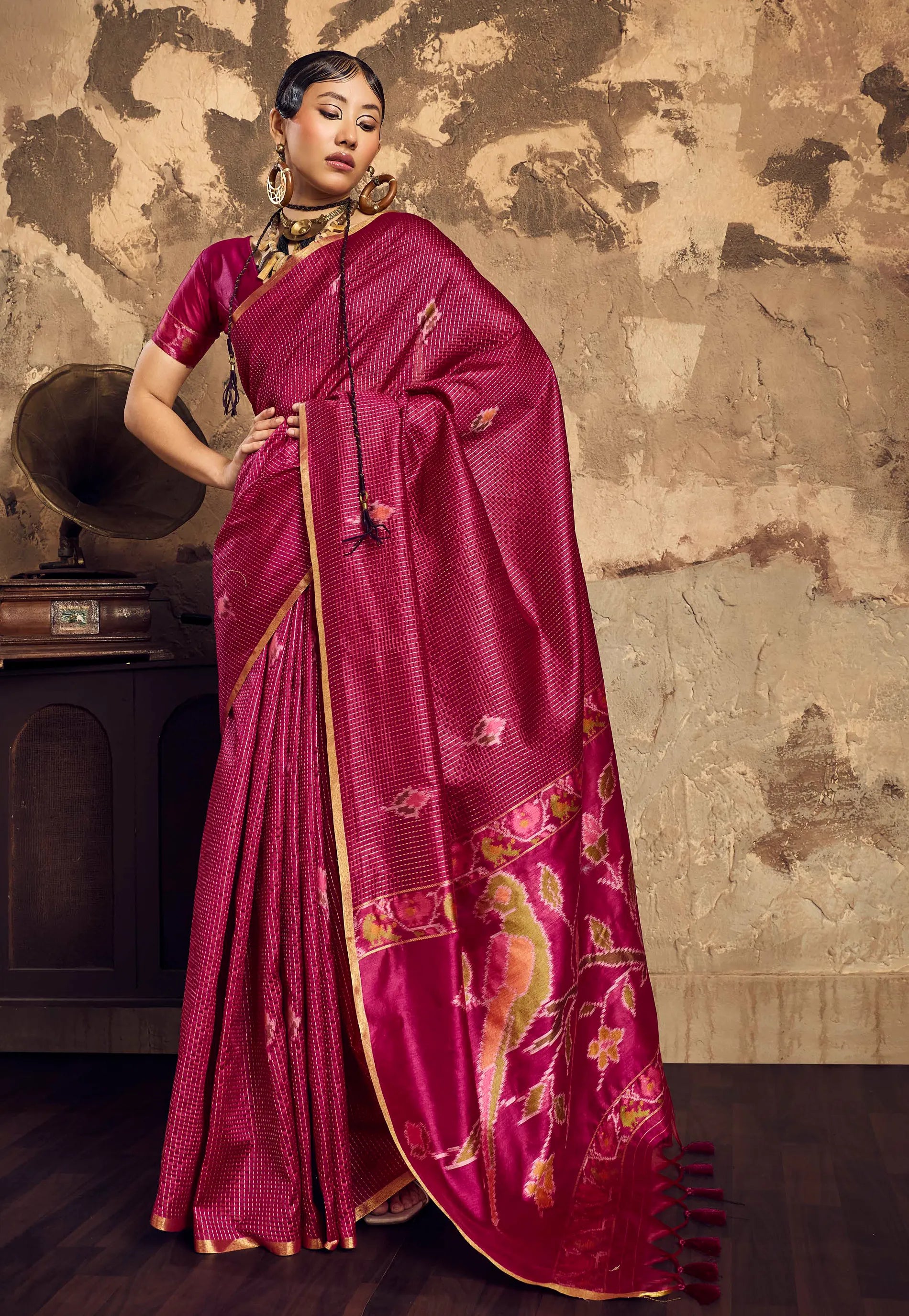 Magenta Tussar Silk Saree with Blouse Piece - Adi Akshoy & Co.