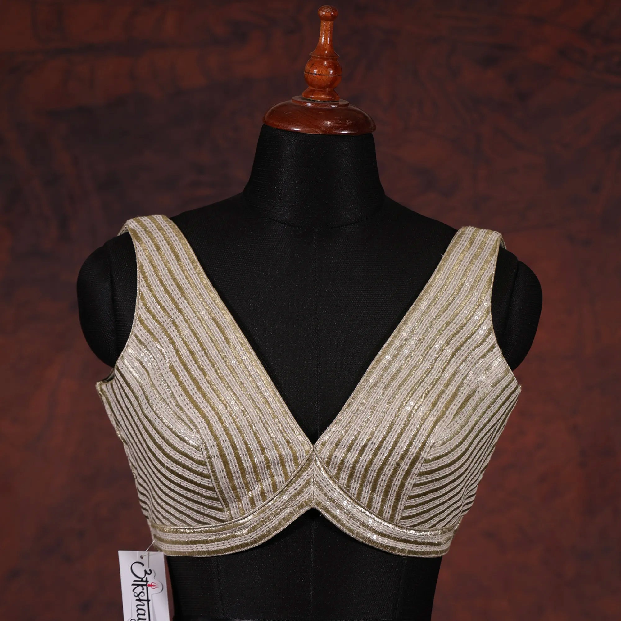 Light Pesta V-Neck Blouse - Akshayi