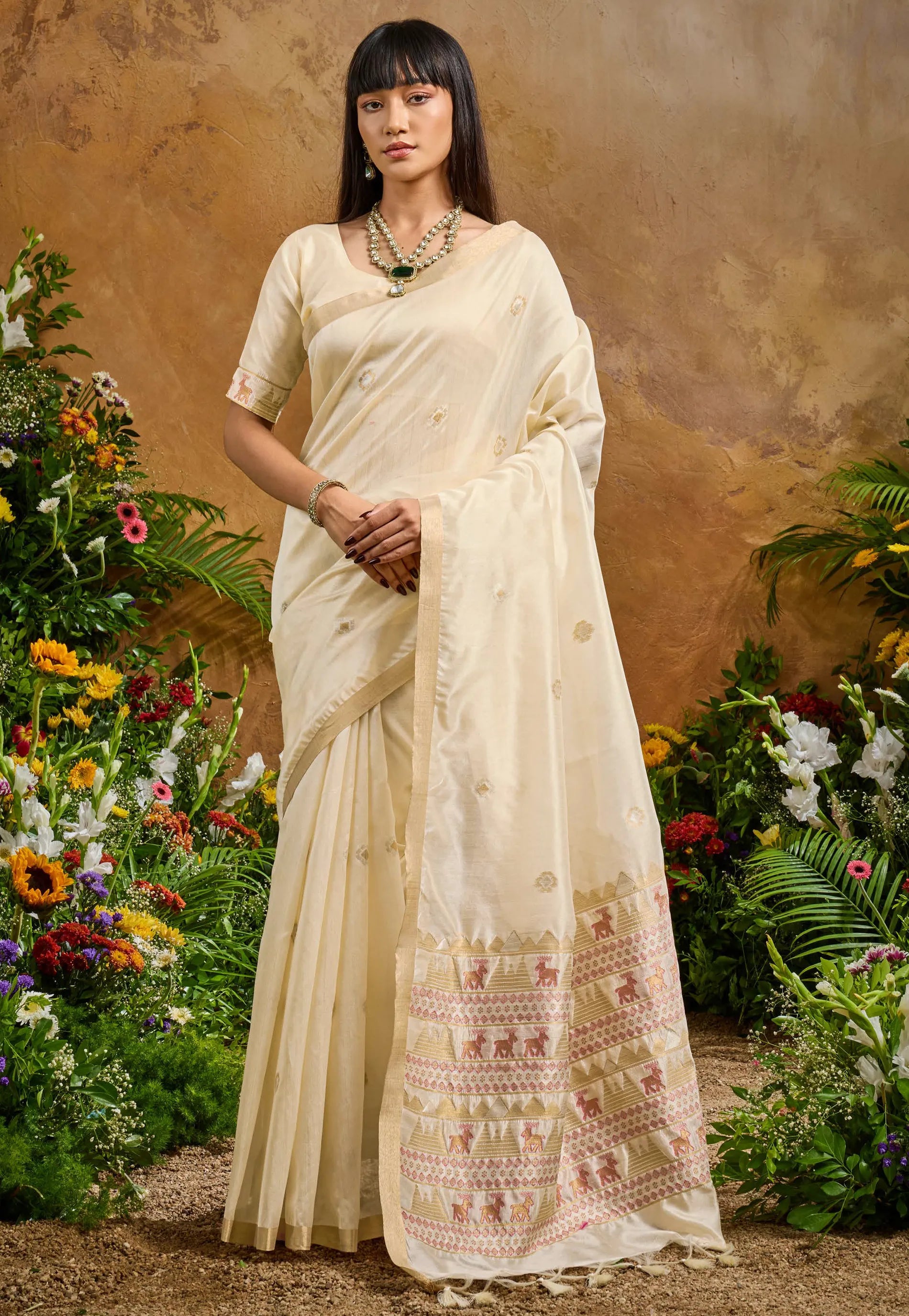 White Tussar Silk Saree with Blouse Piece - Adi Akshoy & Co.