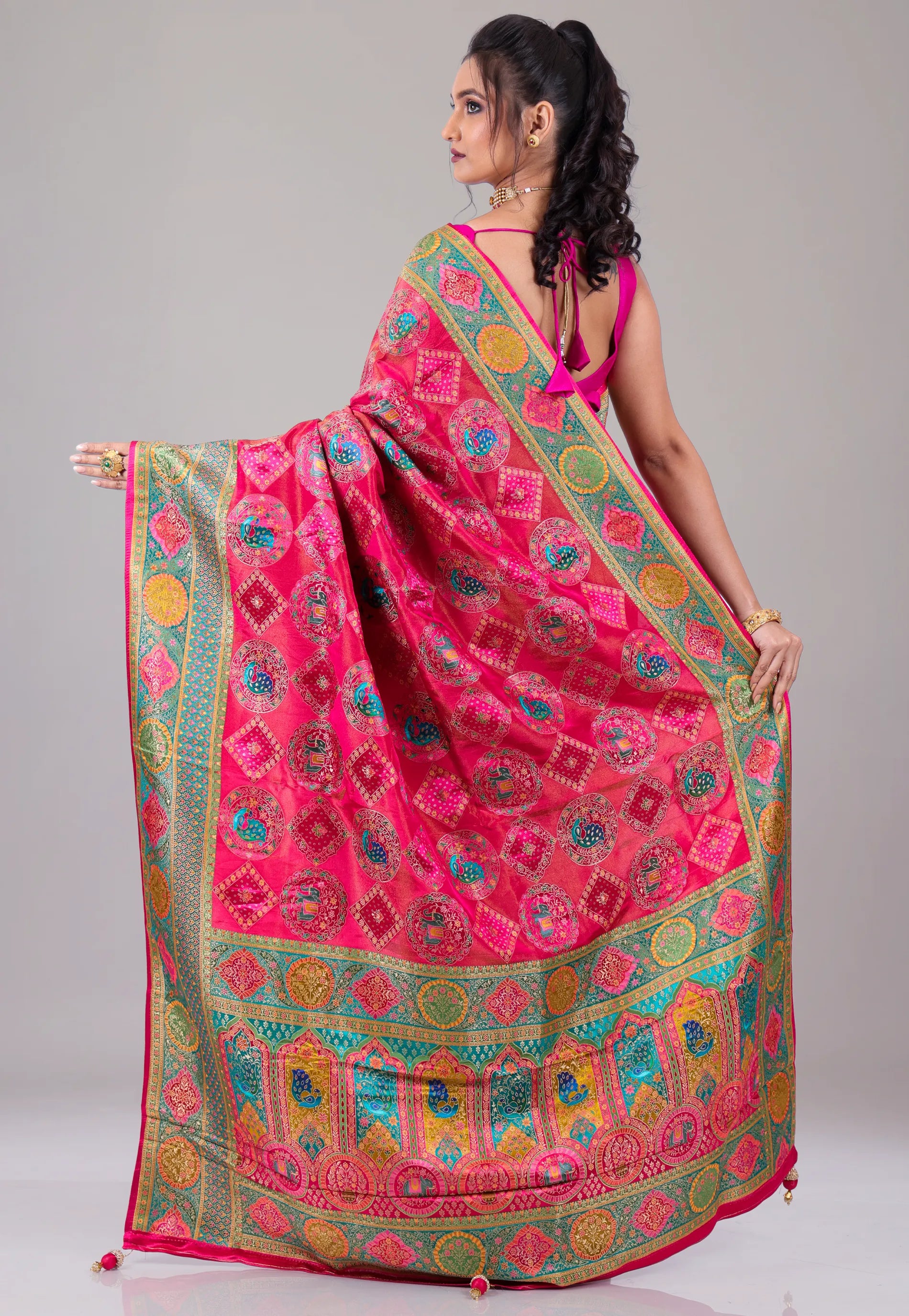 Rani Pink Kani Silk Saree With Blouse Piece - Adi Akshoy & Co.