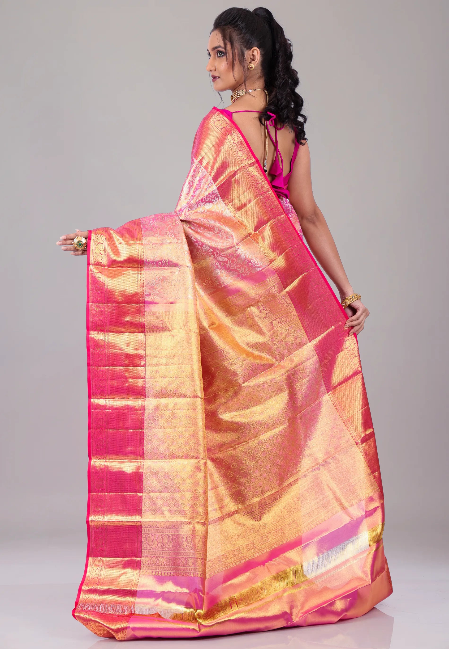 Rani with Golden Pure Tissue Kanjivaram Silk Saree With Blouse Piece - Adi Akshoy & Co.