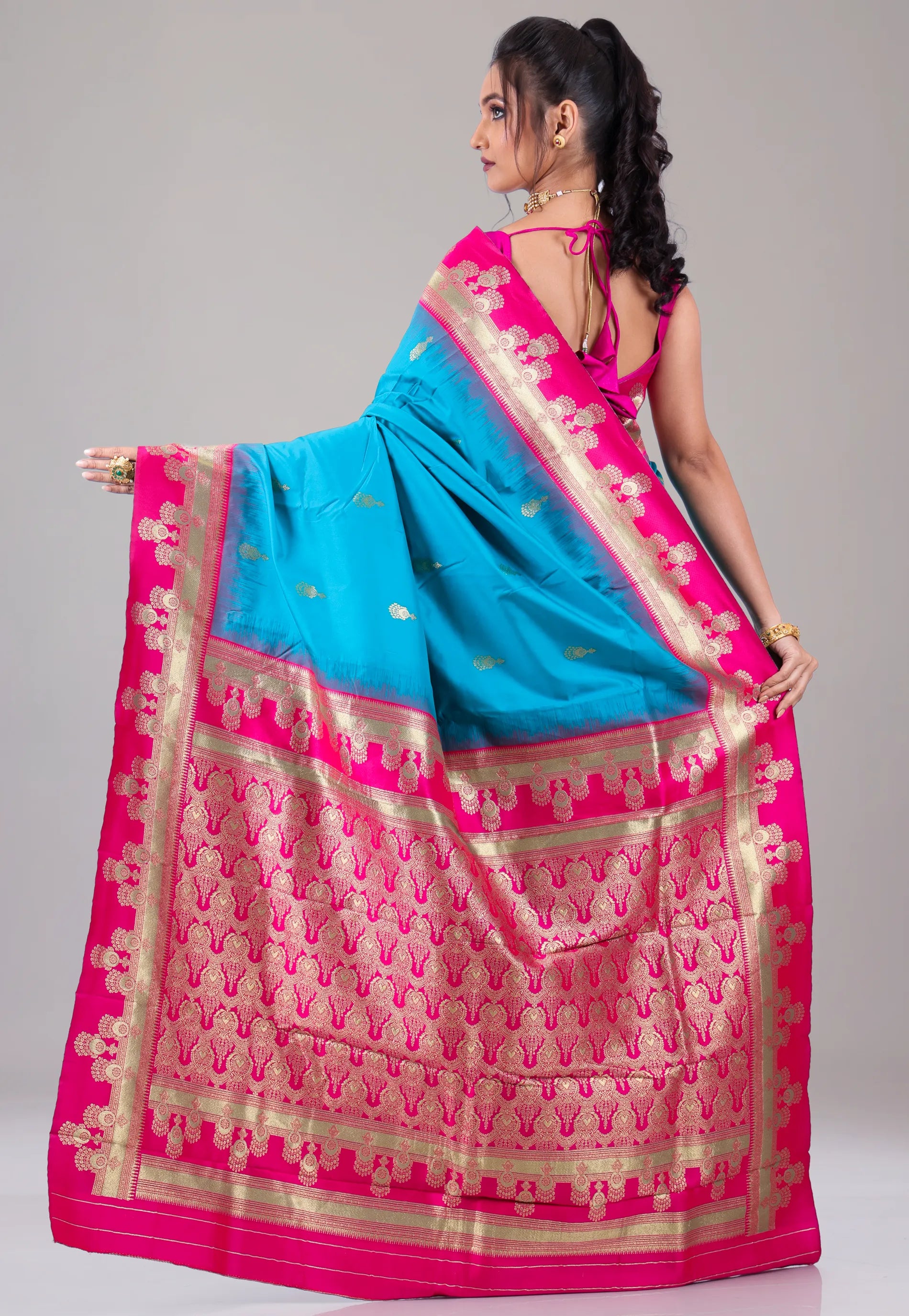 Feroza Blue Kanjivaram Silk Saree With Blouse Piece - Adi Akshoy & Co.