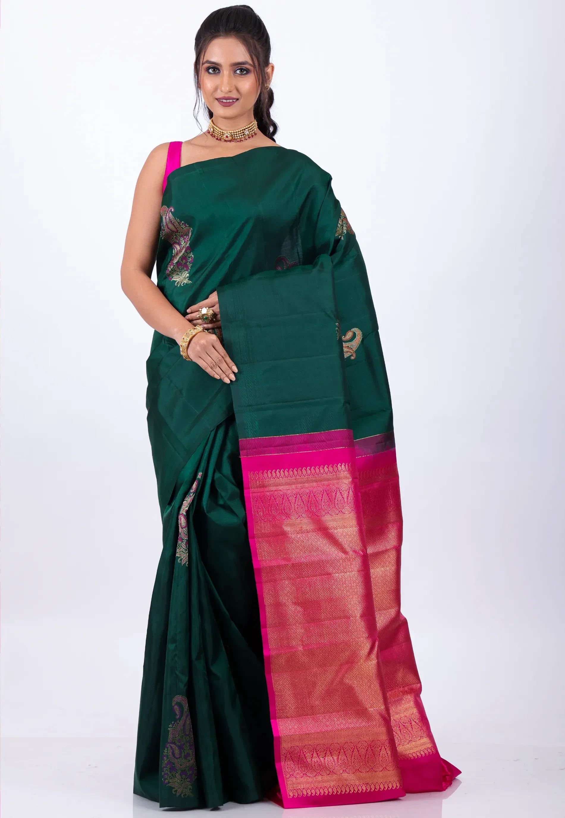 Bottle Green Pure Kanjivaram Silk Saree With Blouse Piece - Adi Akshoy & Co.