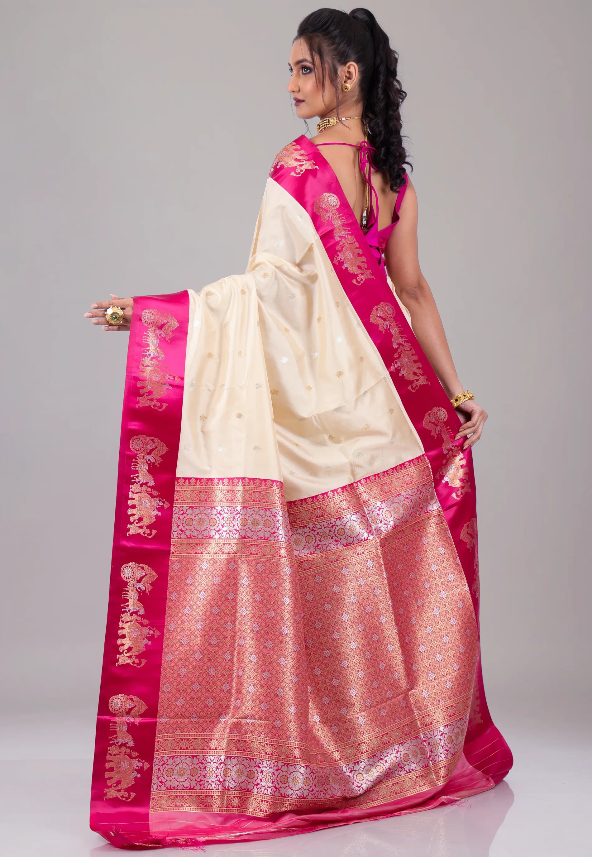 Beige with Rani Border Mashru Silk Saree with Blouse Piece - Adi Akshoy & Co.