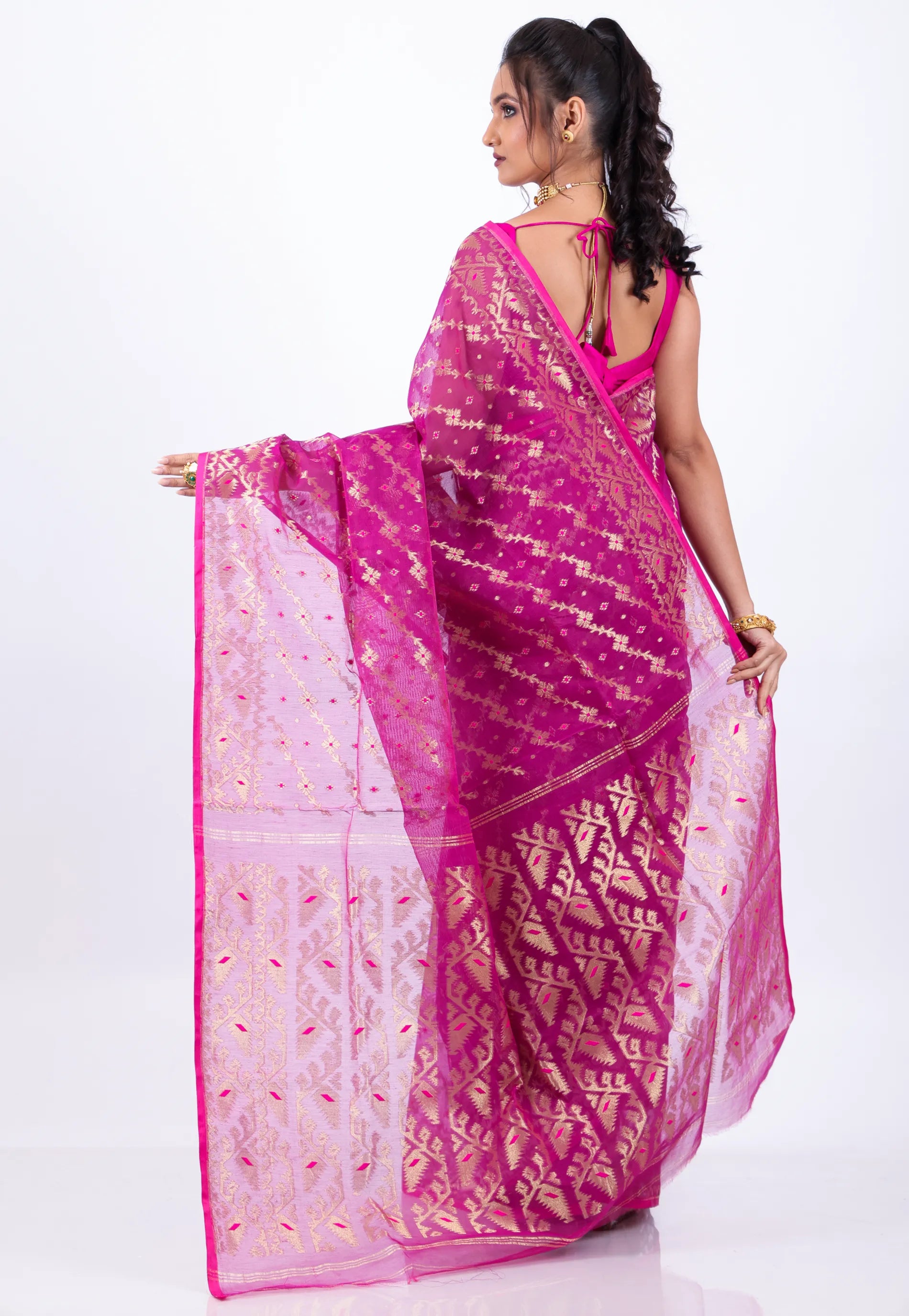Rani Dhakai Jamdani Cotton Saree without Blouse Piece - Adi Akshoy & Co.