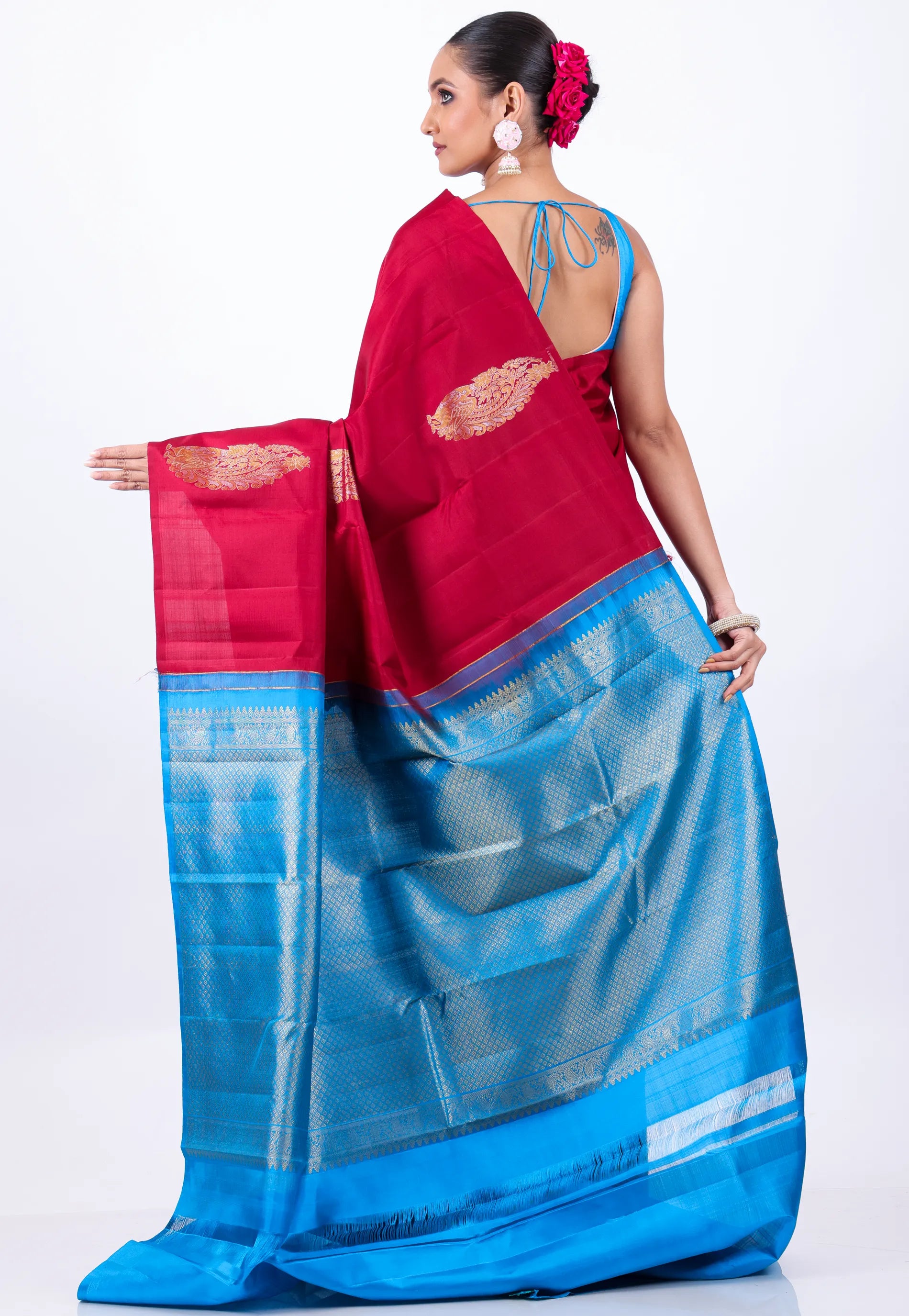Red Pure Kanjivaram Silk Saree With Blouse Piece - Adi Akshoy & Co.
