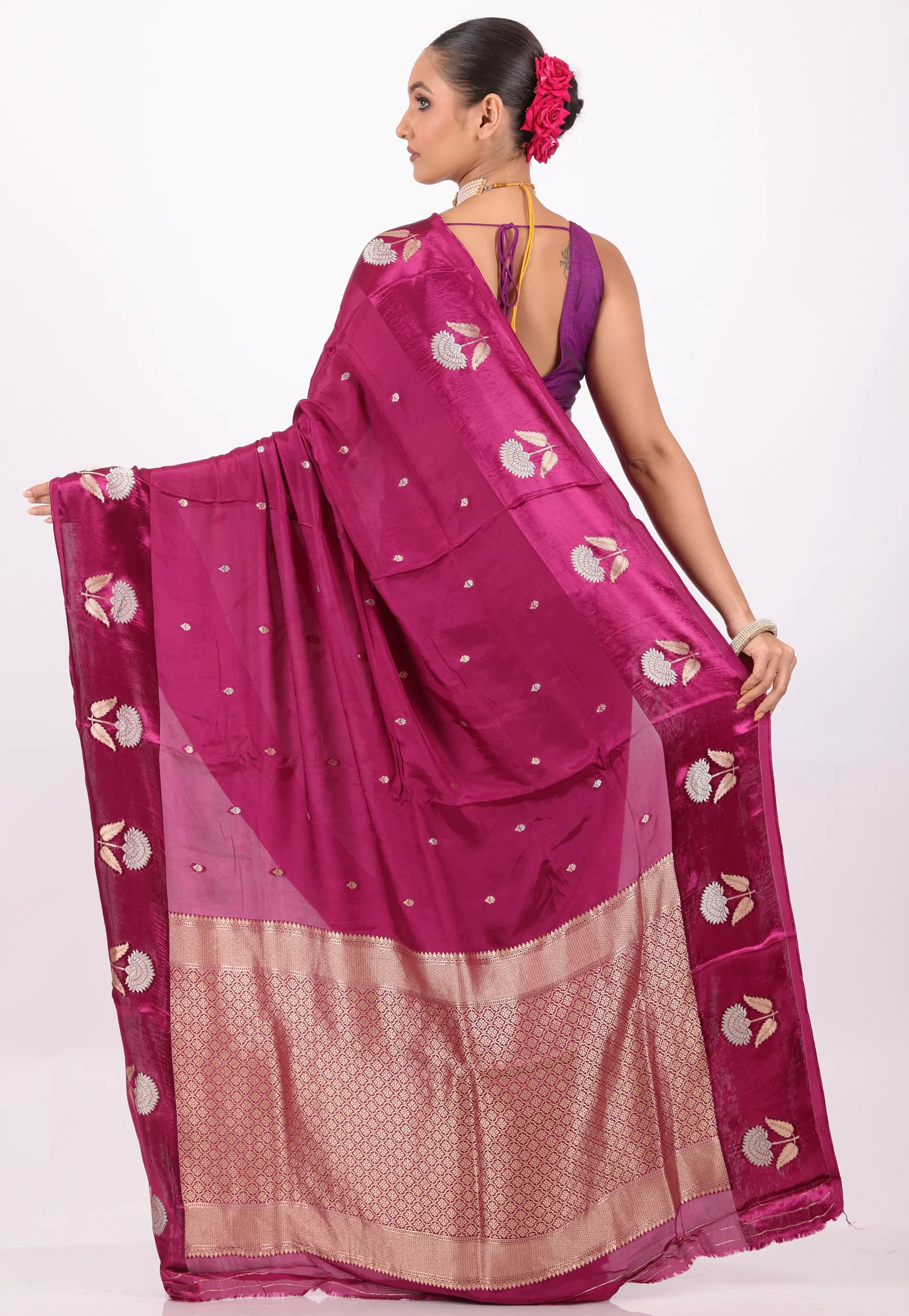 Magenta Mashru Silk Saree With Blouse Piece - Adi Akshoy & Co.