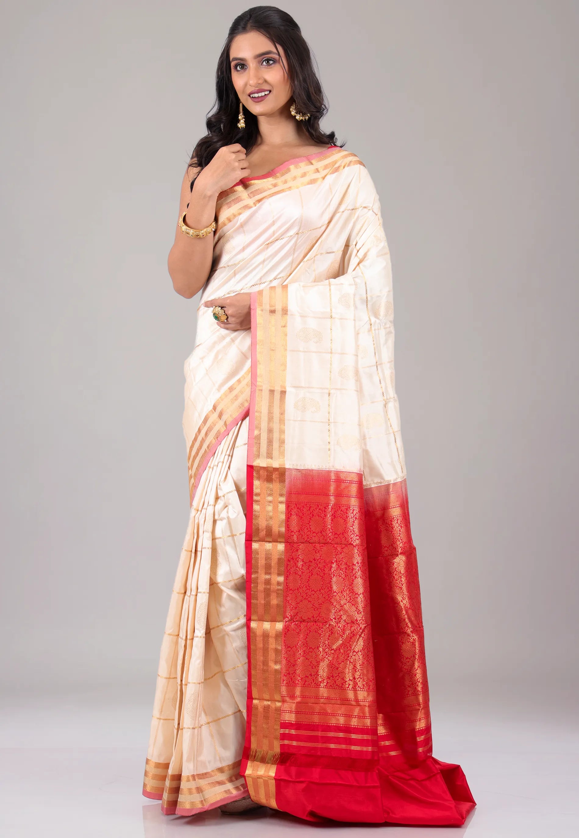 Cream with Red Anchal Pure Kanjivaram Silk Saree With Blouse Piece - Adi Akshoy & Co.