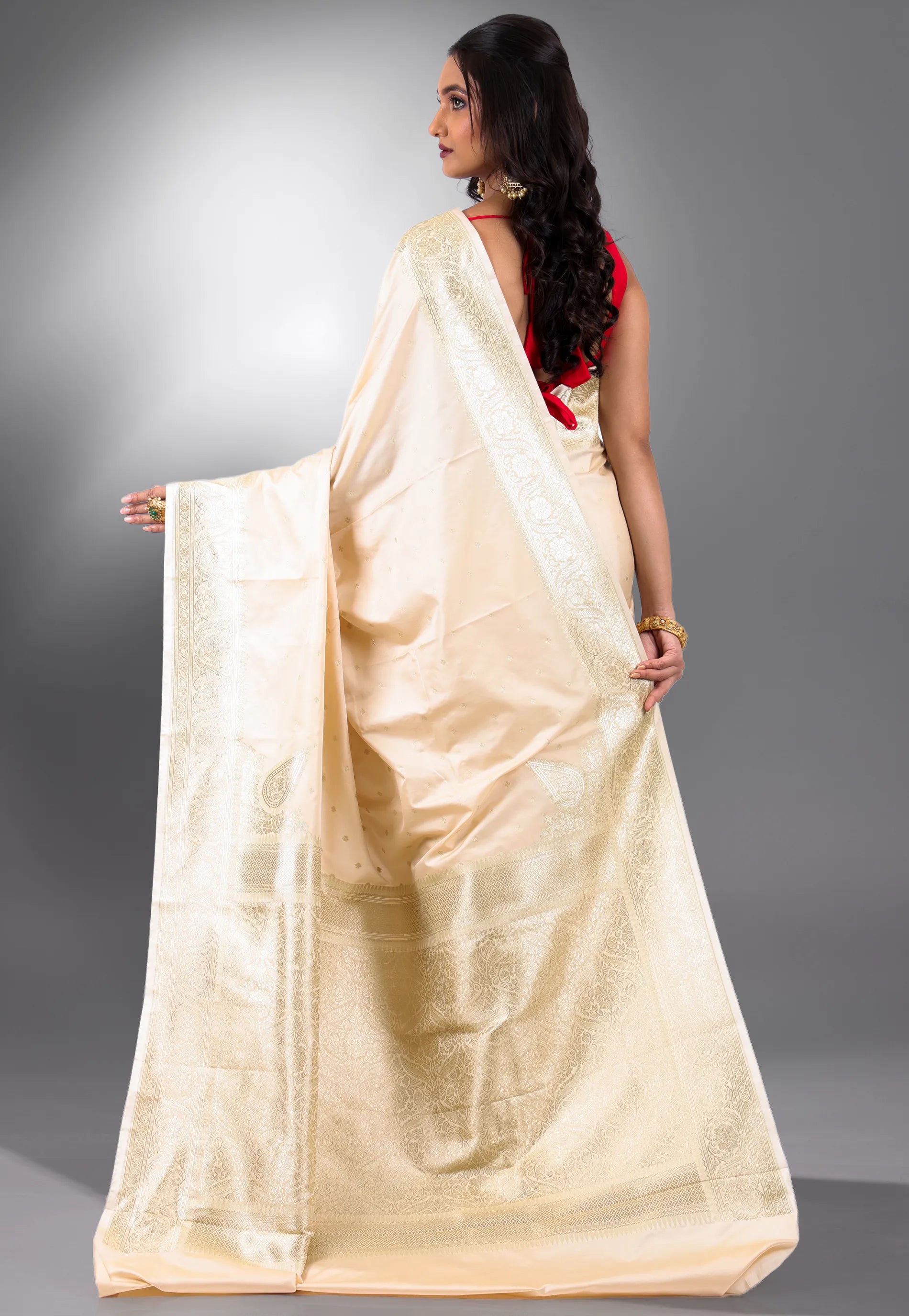 Beige Katan Silk Saree With Blouse Piece - Adi Akshoy & Co.