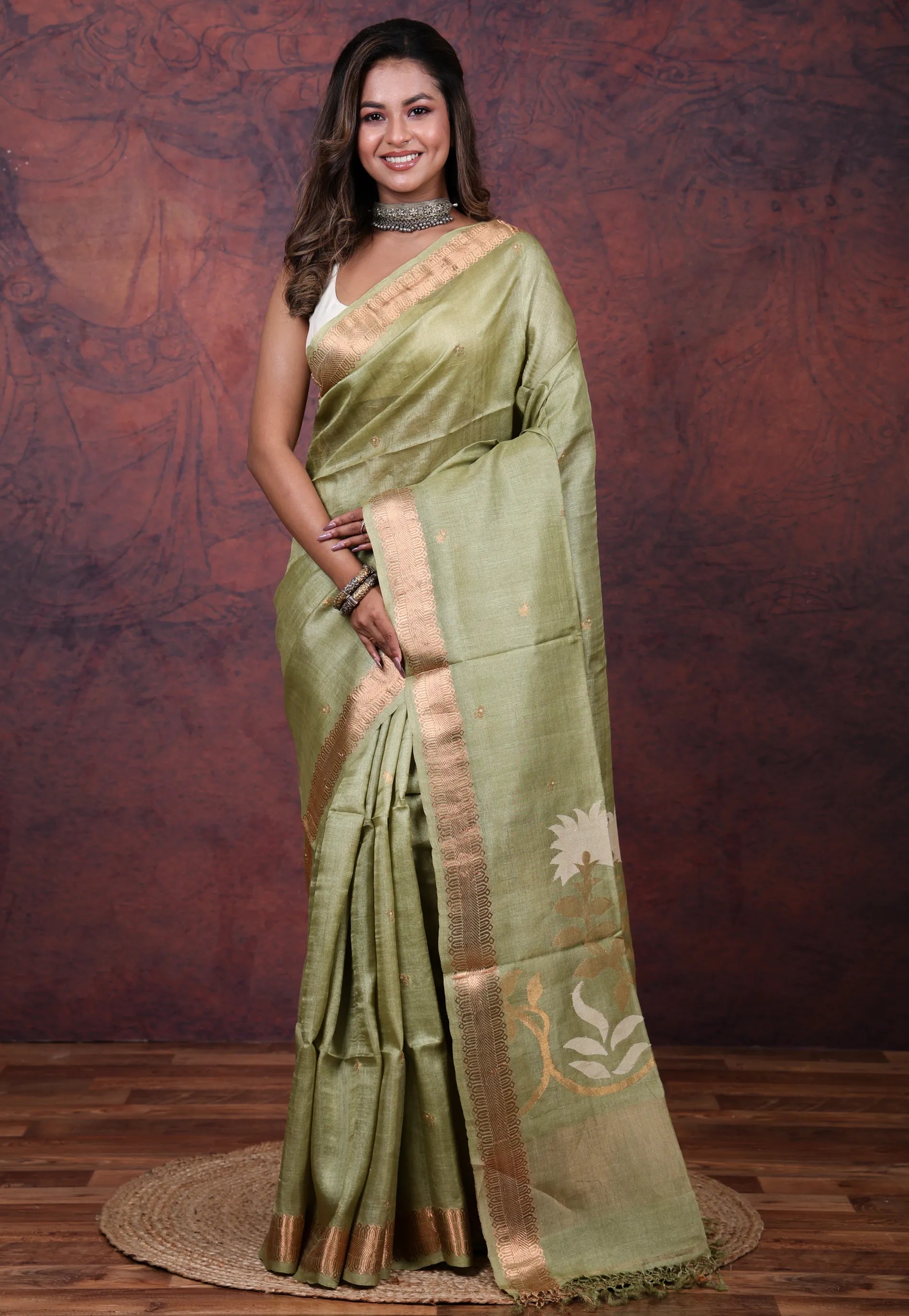 Olive Green Pure Tussar Dhakai Jamdani Saree with Blouse Piece - Adi Akshoy & Co.