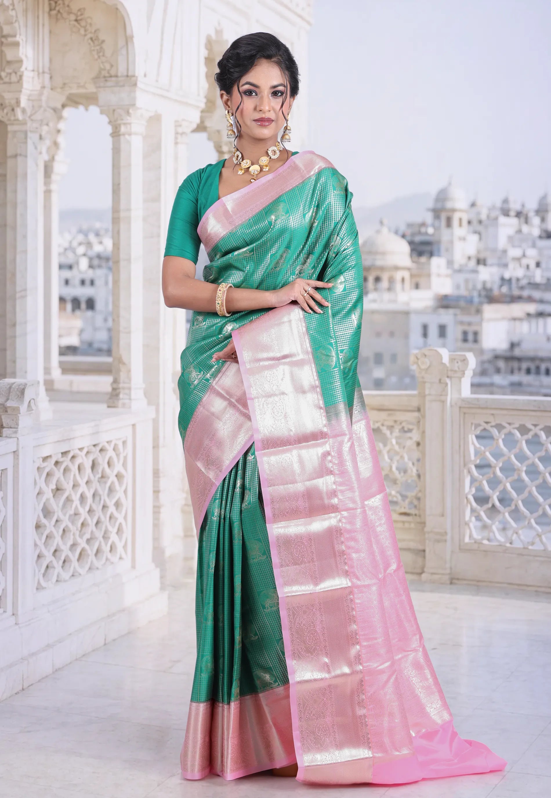 Sea Green Kanjivaram Silk Saree with Blouse Piece - Adi Akshoy & Co.