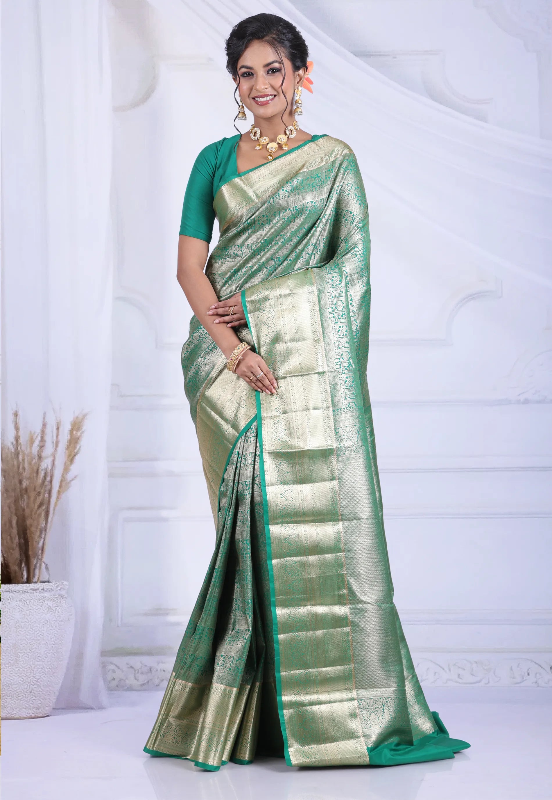 Sea Green Kanjivaram Silk Saree with Blouse Piece - Adi Akshoy & Co.