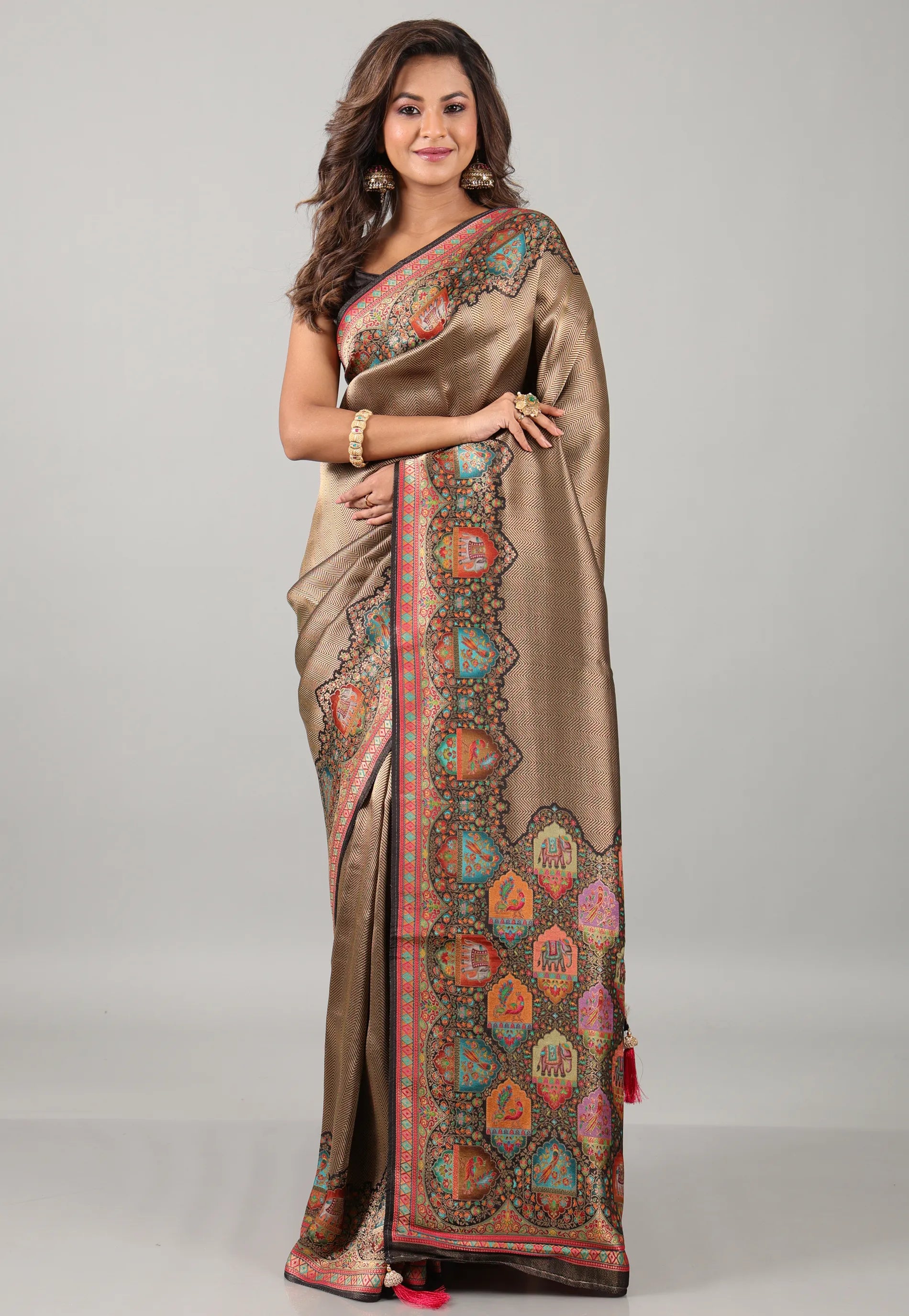 Gold Kani Silk Saree With Blouse Piece - Adi Akshoy & Co.