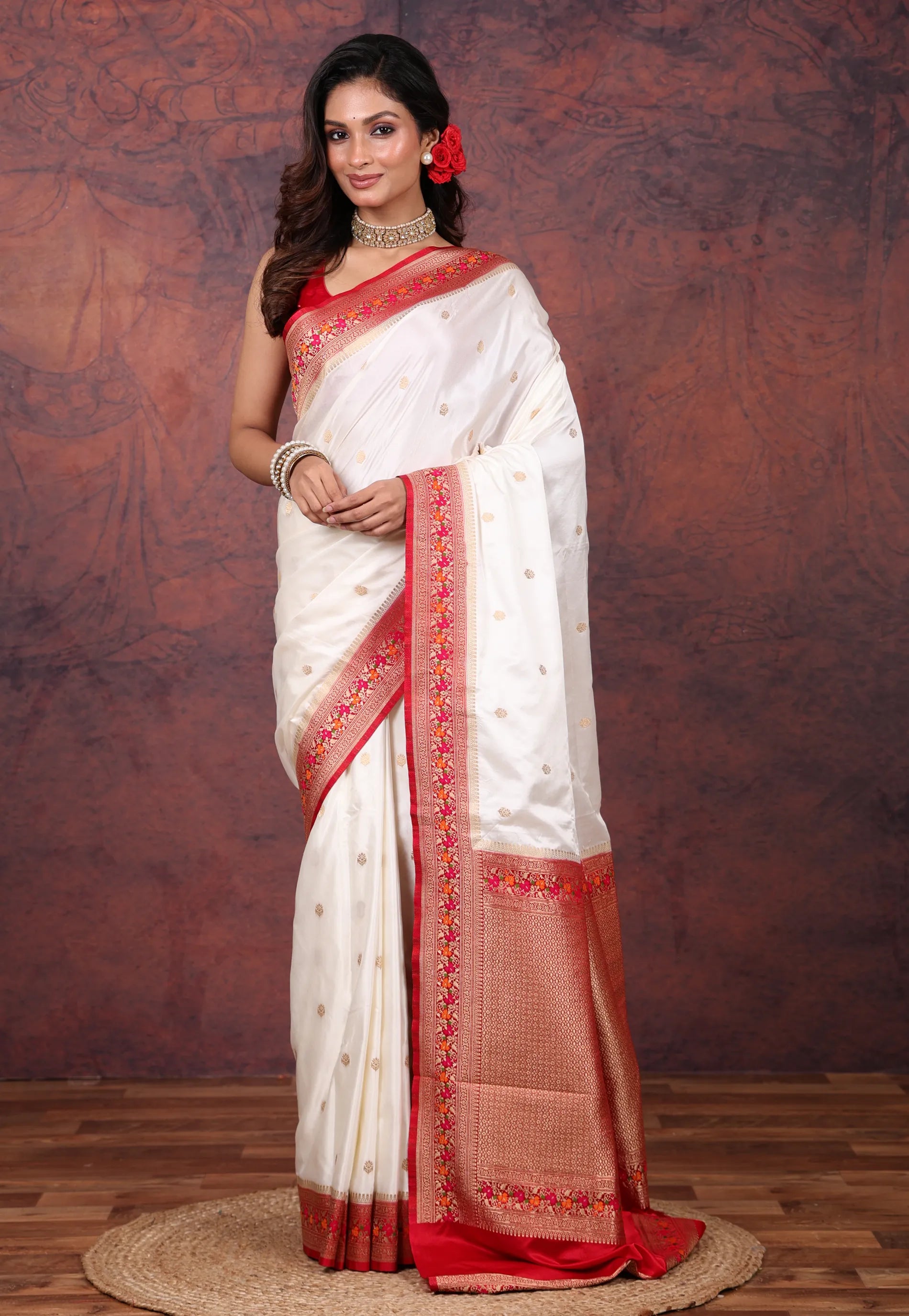 White Mashru Silk Saree with Blouse Piece - Adi Akshoy & Co.