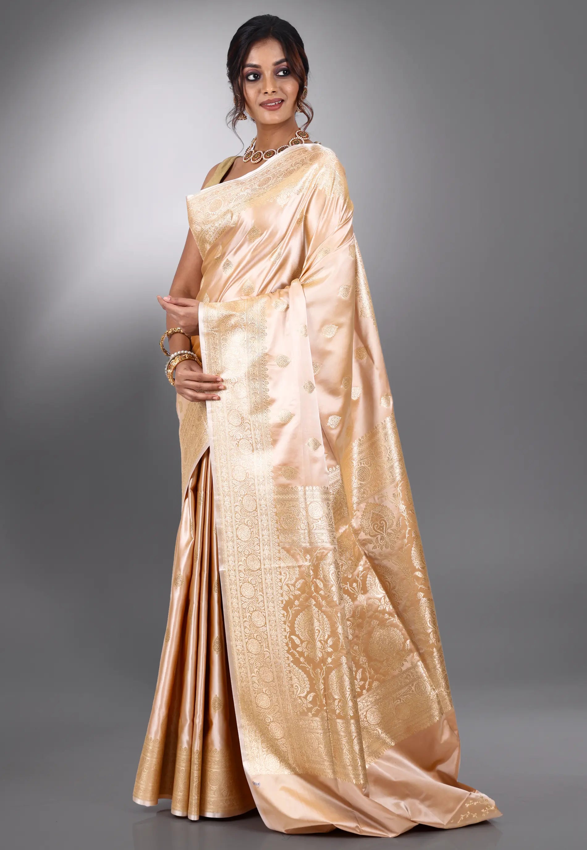 Cream Pastel Banarasi Silk Saree With Blouse Piece
