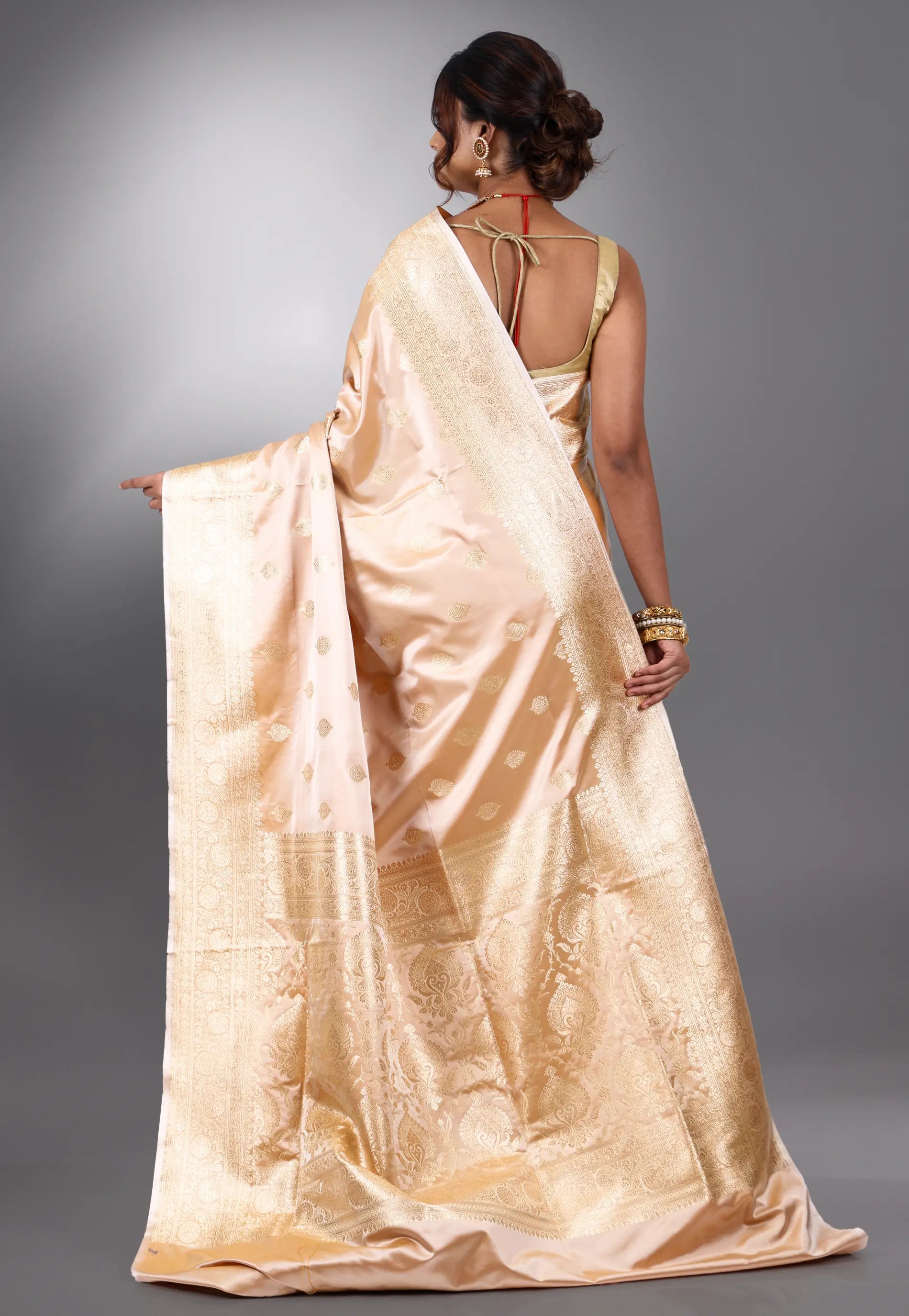 Cream Pastel Banarasi Silk Saree With Blouse Piece