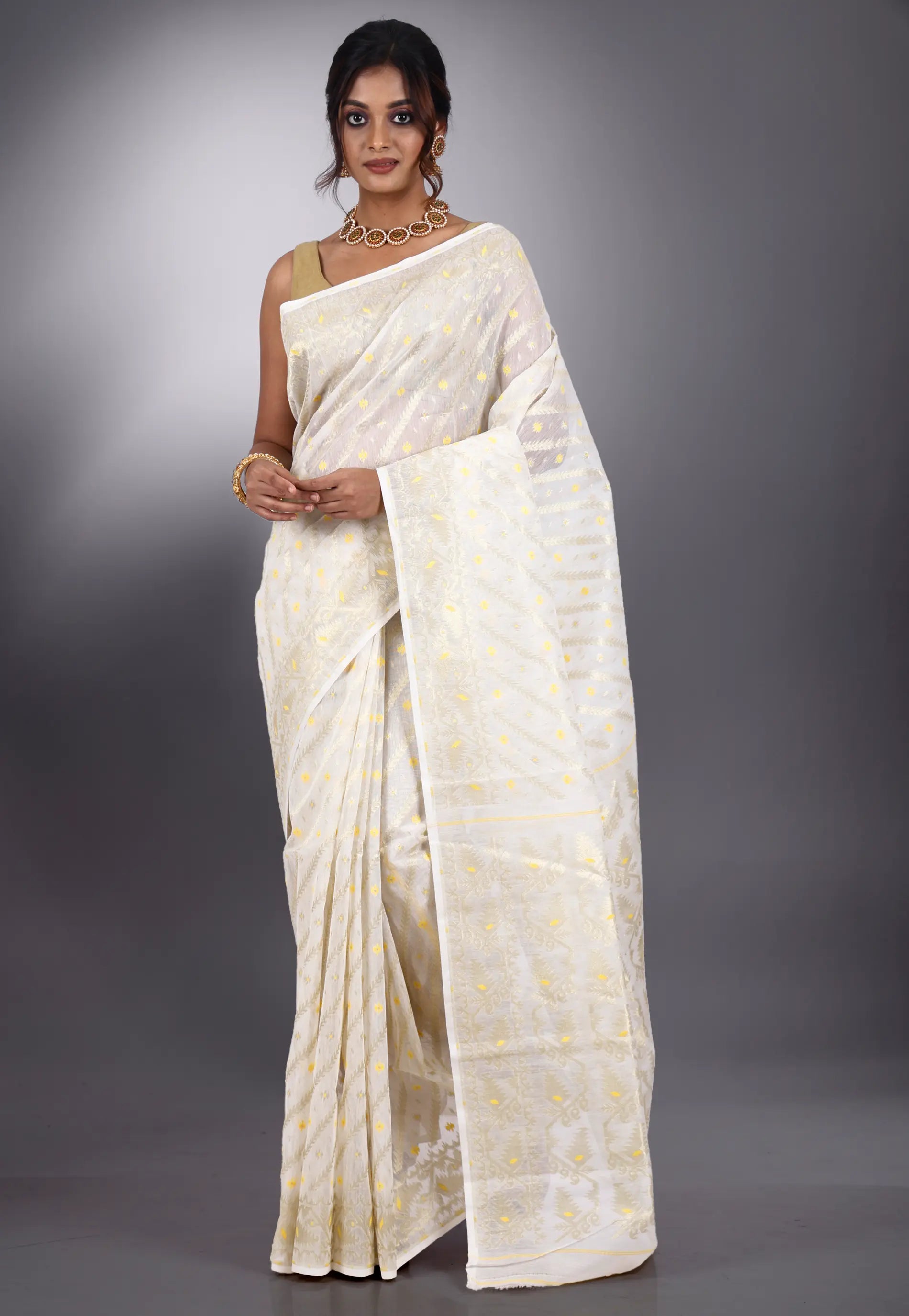 White Dhakai Jamdani Cotton Saree without Blouse Piece
