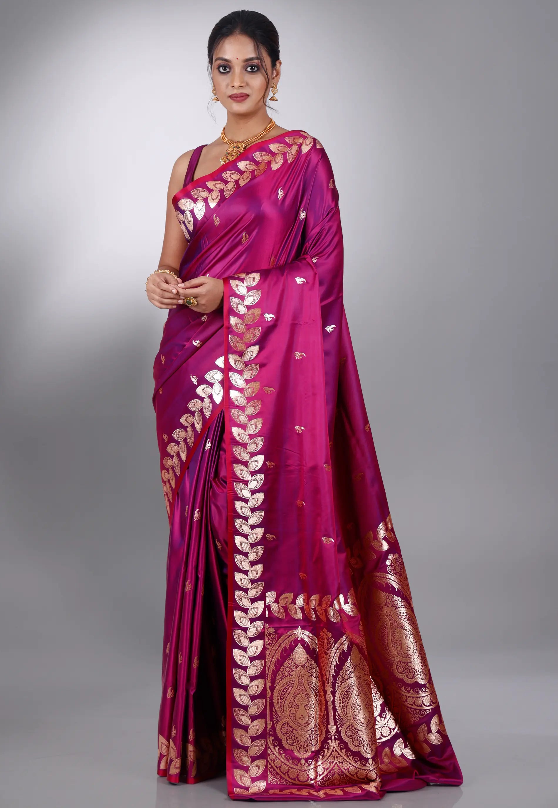 Magenta Wedding Banarasi Silk Saree with Blouse Piece