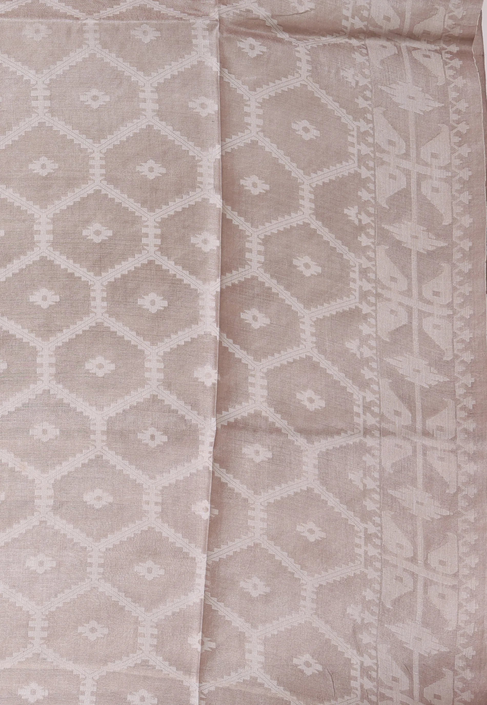 Grey Pure Tussar Dhakai Jamdani Saree with Blouse Piece - Adi Akshoy & Co.