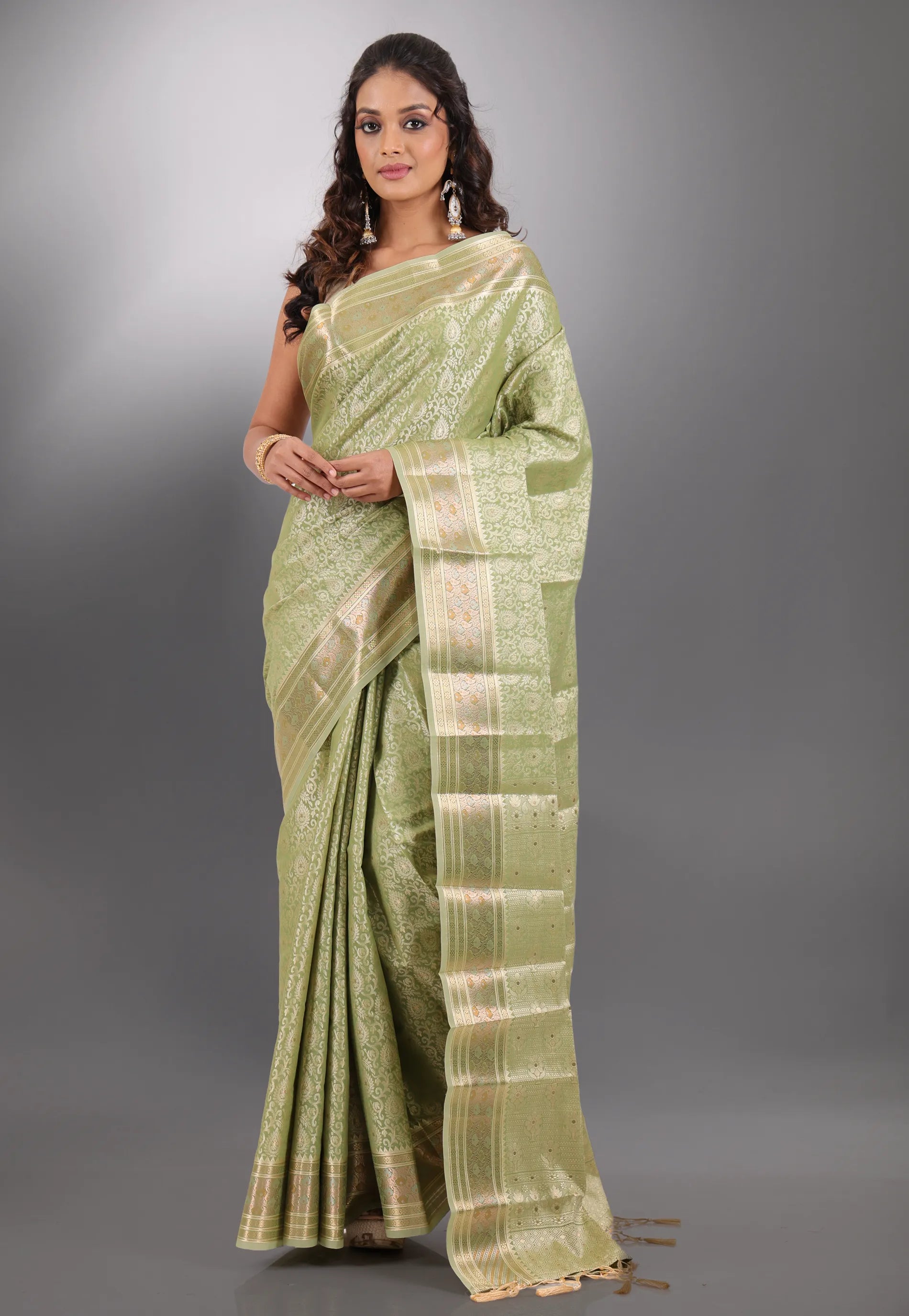 Pista Green with Zari work Kanjivaram Silk Saree With Blouse Piece - Adi Akshoy & Co.