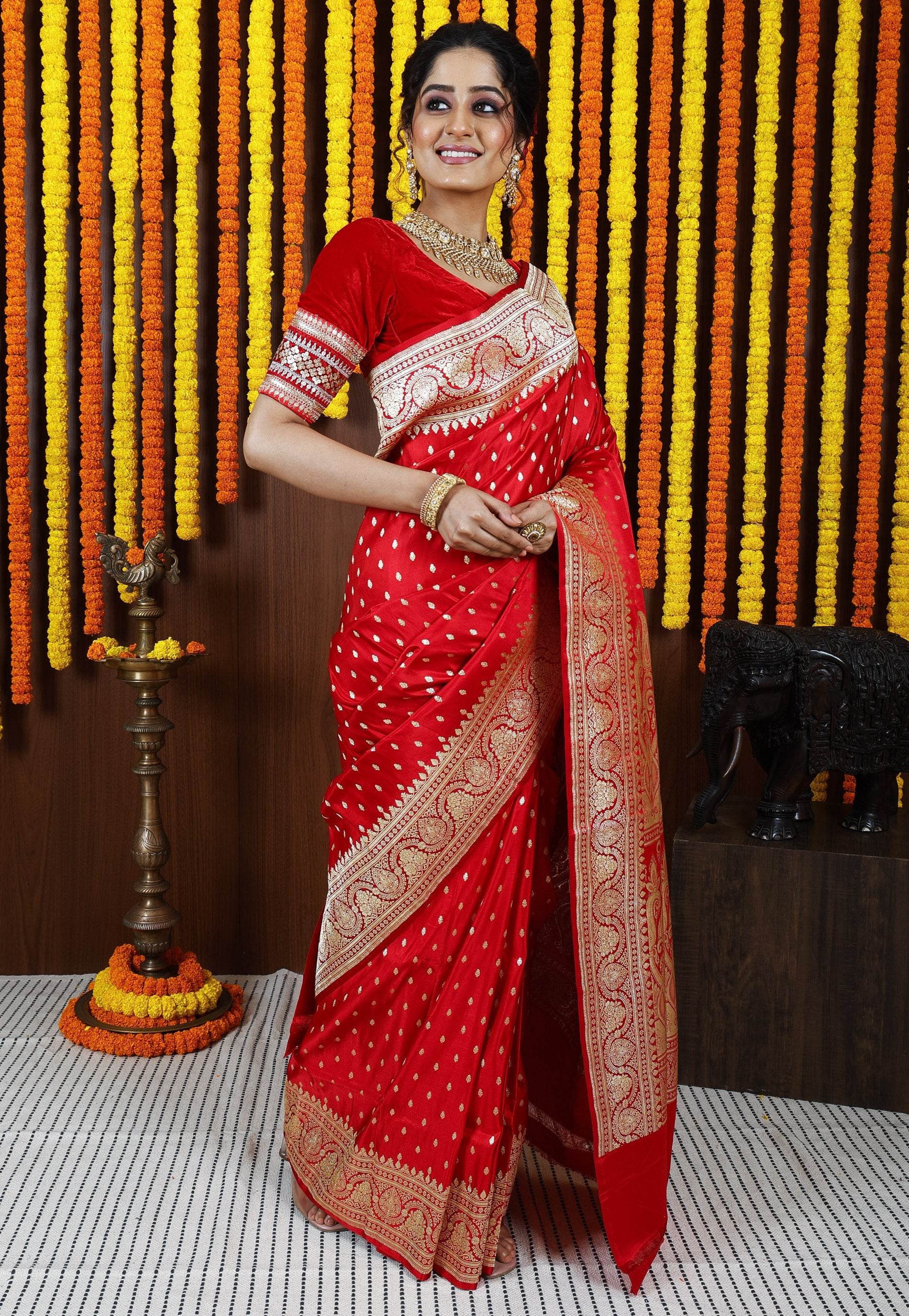 Red Wedding Banarasi Silk Saree with Blouse Piece - Adi Akshoy & Co.