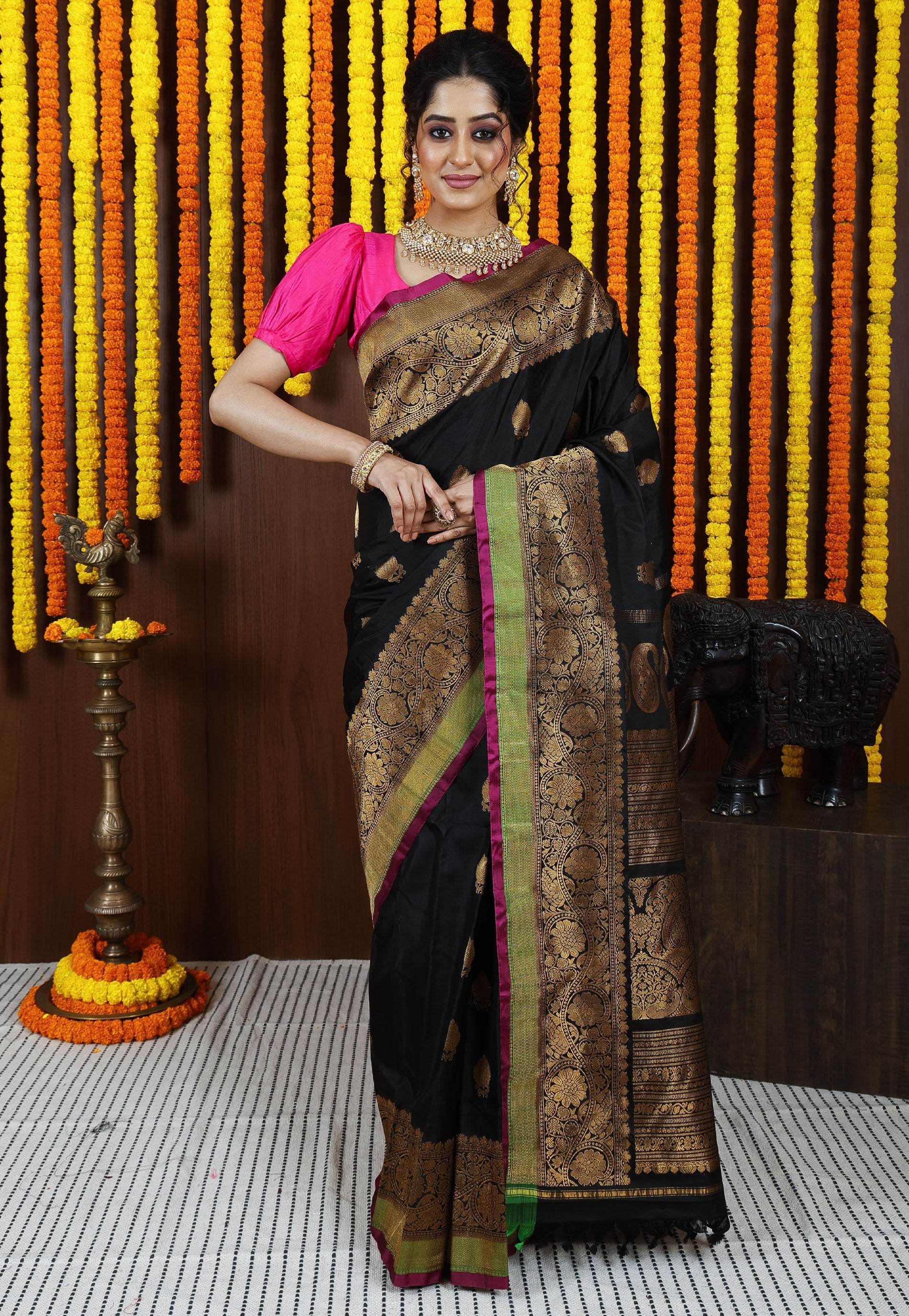 Black Gadwal Pure Silk Saree With Blouse Piece - Adi Akshoy & Co.
