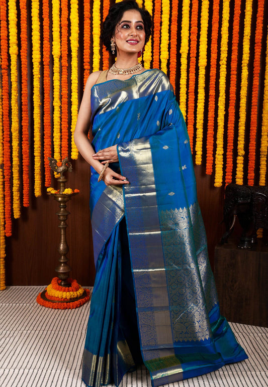 Peacock Blue Kanjivaram Silk Saree With Blouse Piece - Adi Akshoy & Co.