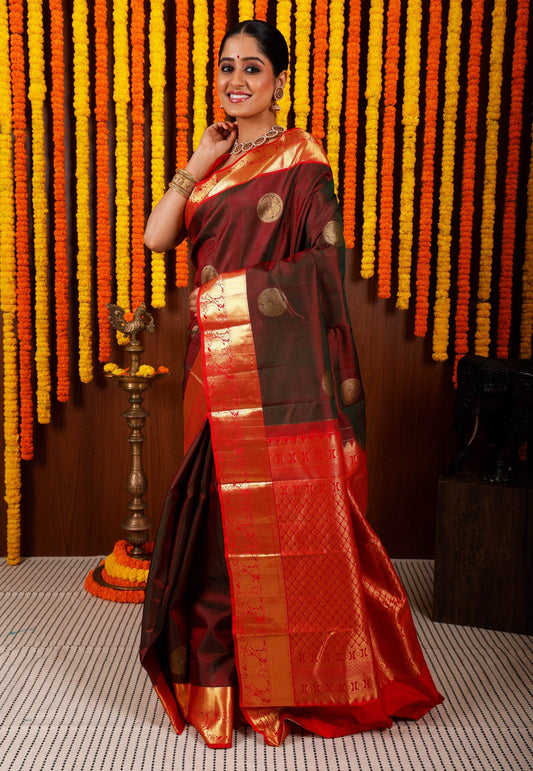 Cross Maroon with Red Border Kanjivaram Silk Saree With Blouse Piece - Adi Akshoy & Co.