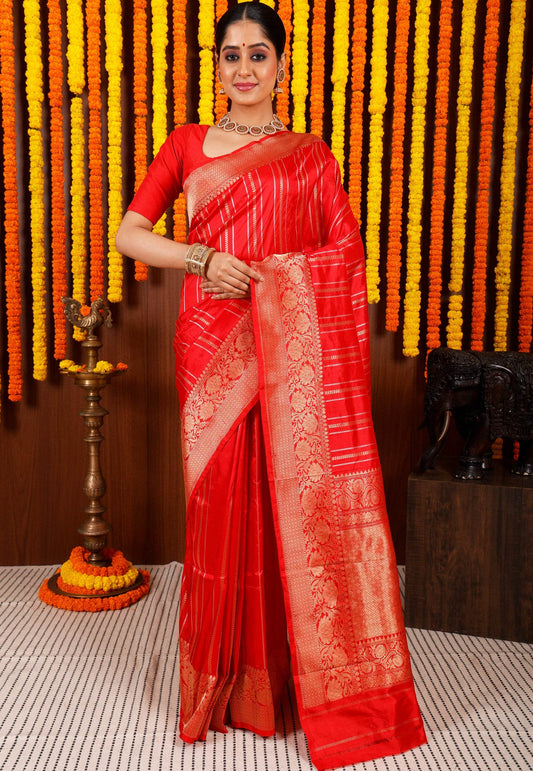 Red Kadwa Katan Pure Silk Saree With Blouse Piece - Adi Akshoy & Co.