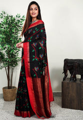 Black Matka Handloom Saree With Blouse Piece - Adi Akshoy & Co.