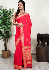 Rani Pink Handloom Saree With Blouse Piece - Adi Akshoy & Co.