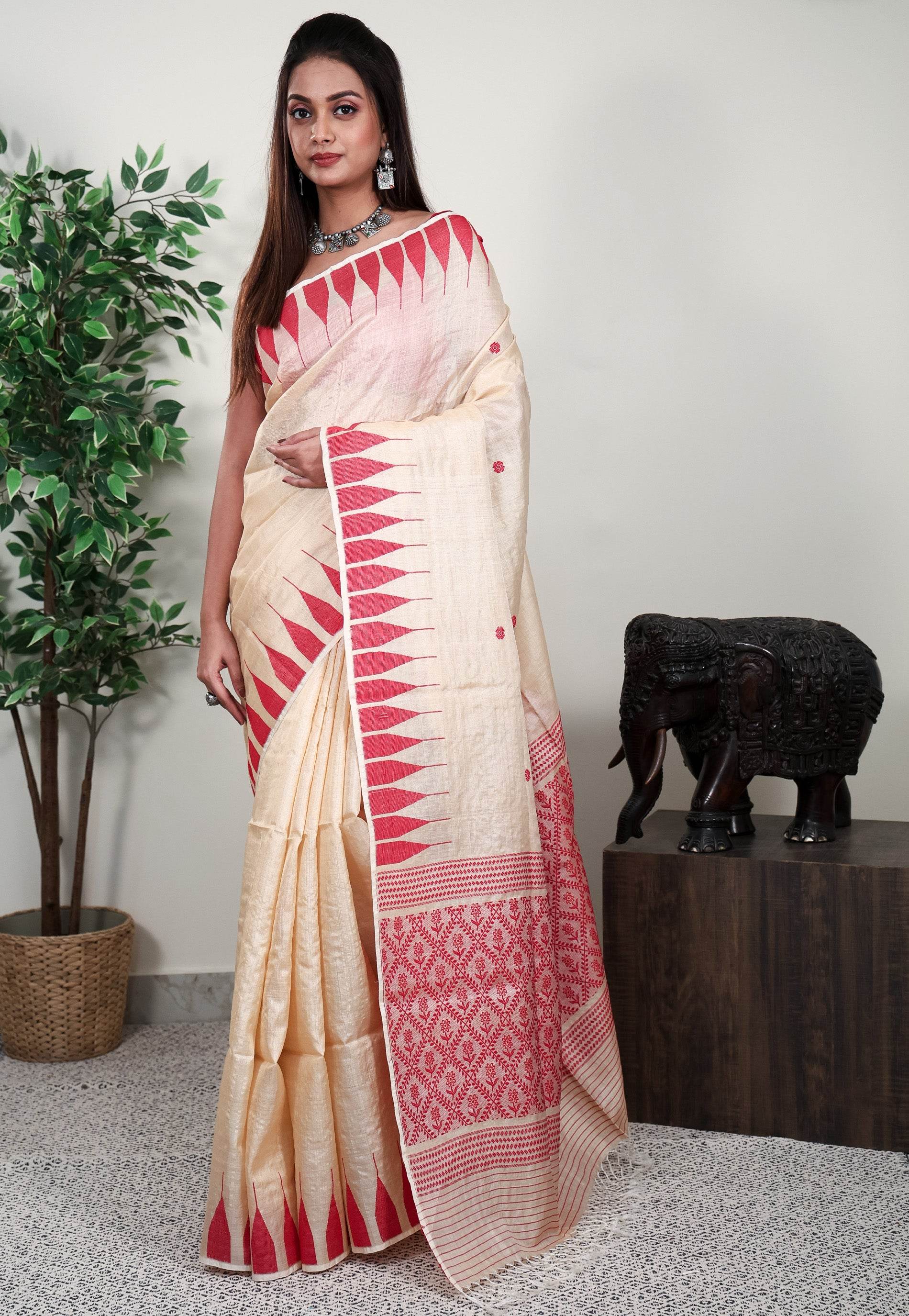 Beige Tussar Handloom Saree With Blouse Piece - Adi Akshoy & Co.