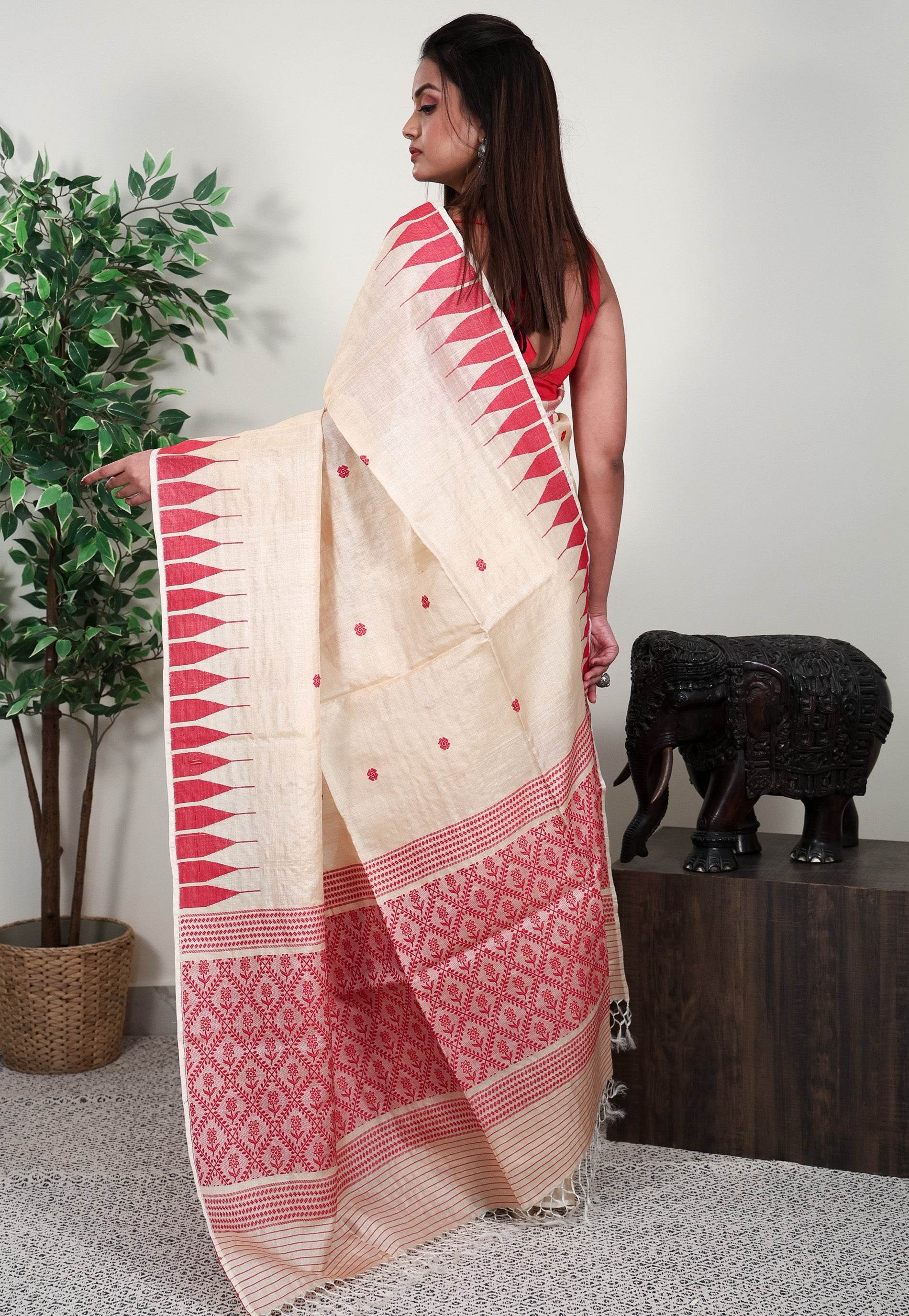 Beige Tussar Handloom Saree With Blouse Piece - Adi Akshoy & Co.