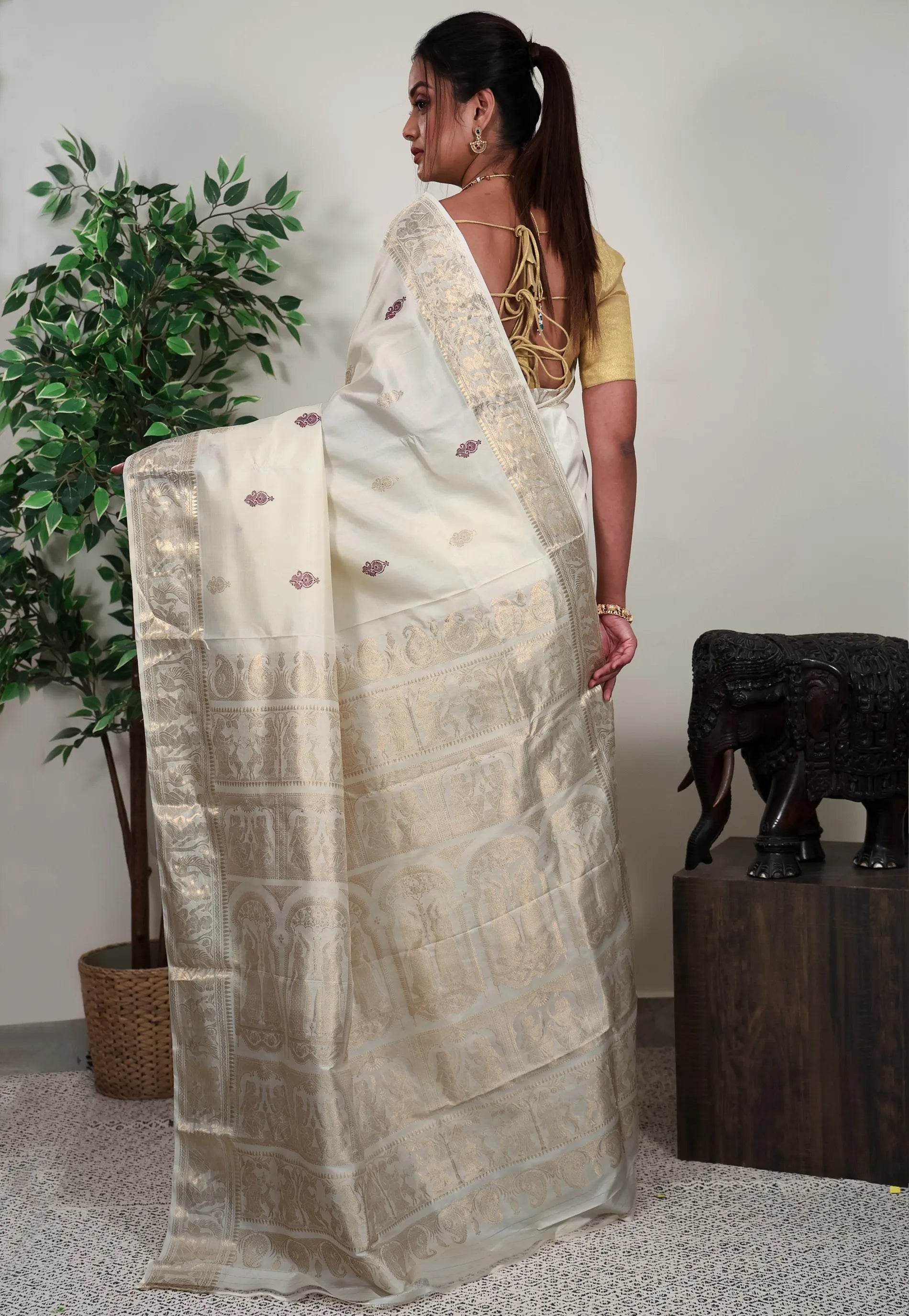 Ivory Baluchari Silk Saree with Blouse Piece - Adi Akshoy & Co.