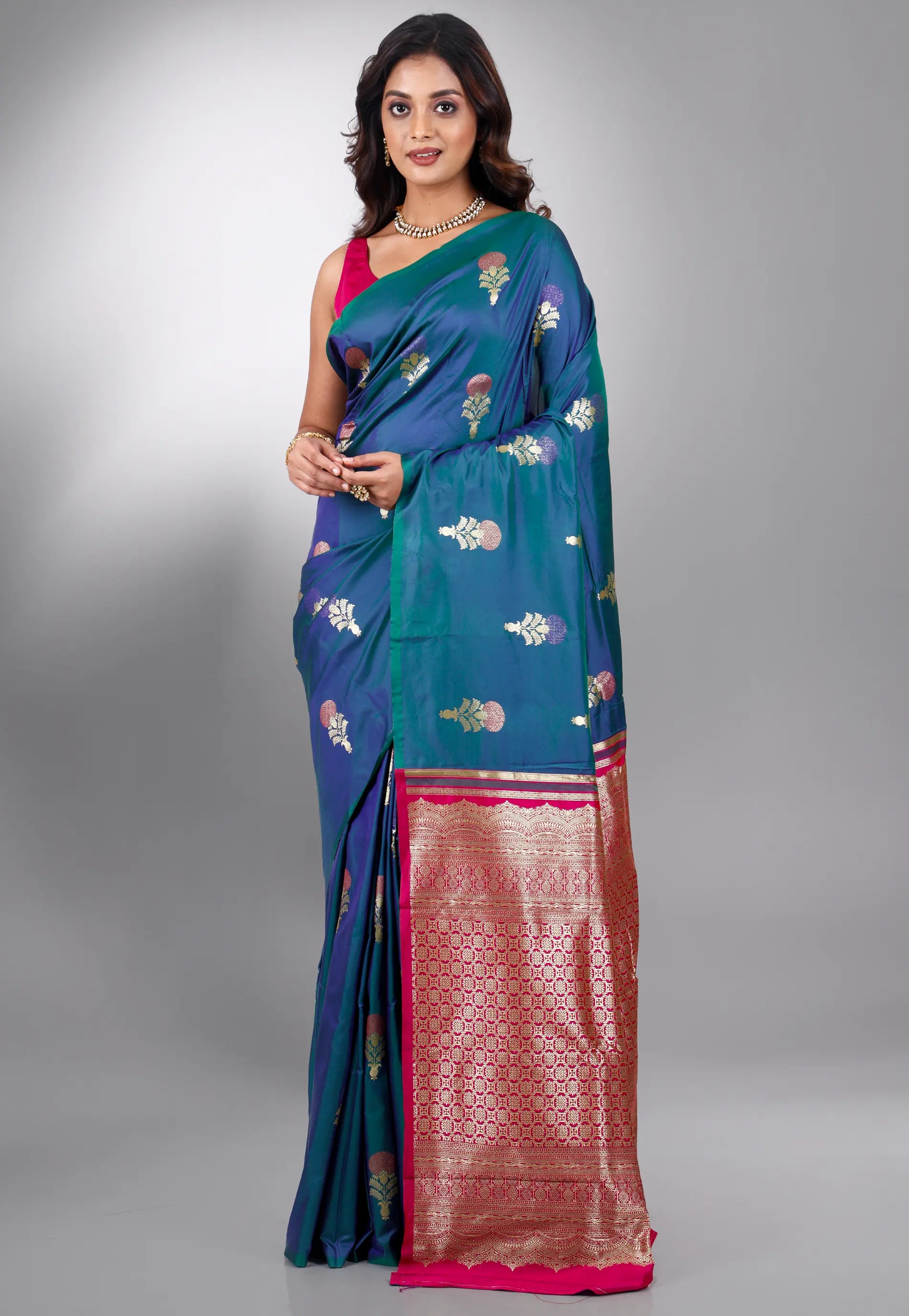 Peacock Blue Kanjivaram Silk Saree With Blouse Piece