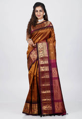 Brown with Magenta Border Gadwal Pure Silk Saree With Blouse Piece - Adi Akshoy & Co.