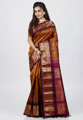 Brown with Magenta Border Gadwal Pure Silk Saree With Blouse Piece - Adi Akshoy & Co.