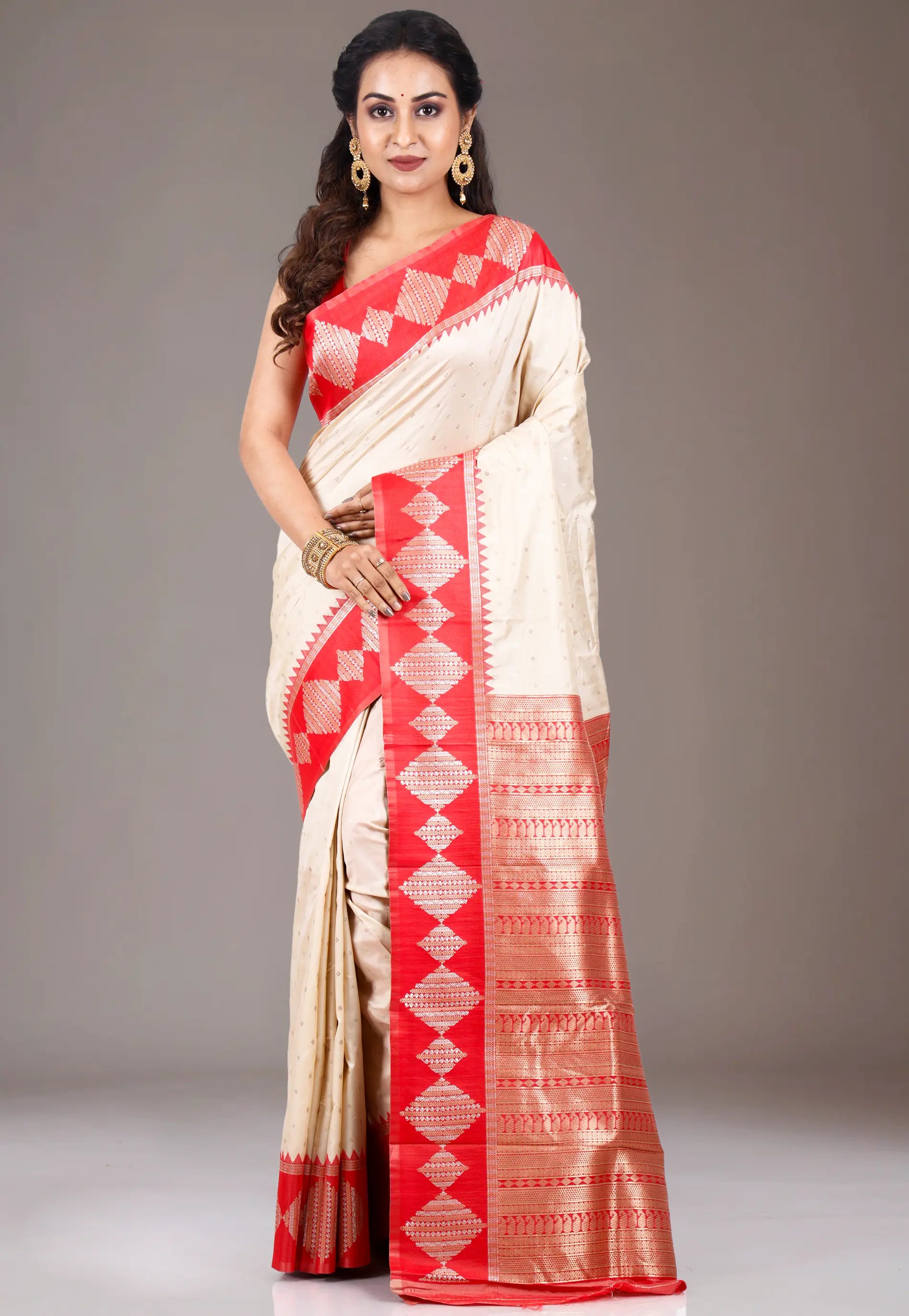 Beige with Red Border Kanjivaram Silk Saree With Blouse Piece