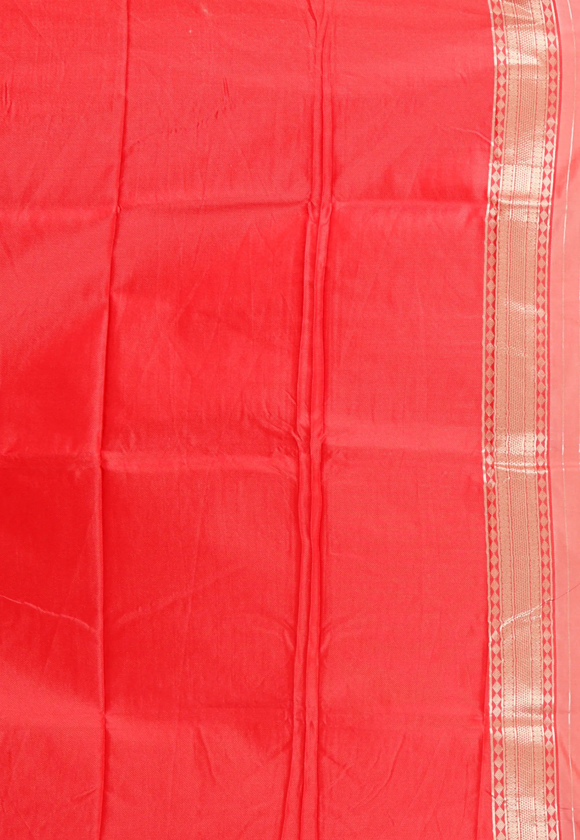 Beige with Red Border Kanjivaram Silk Saree With Blouse Piece
