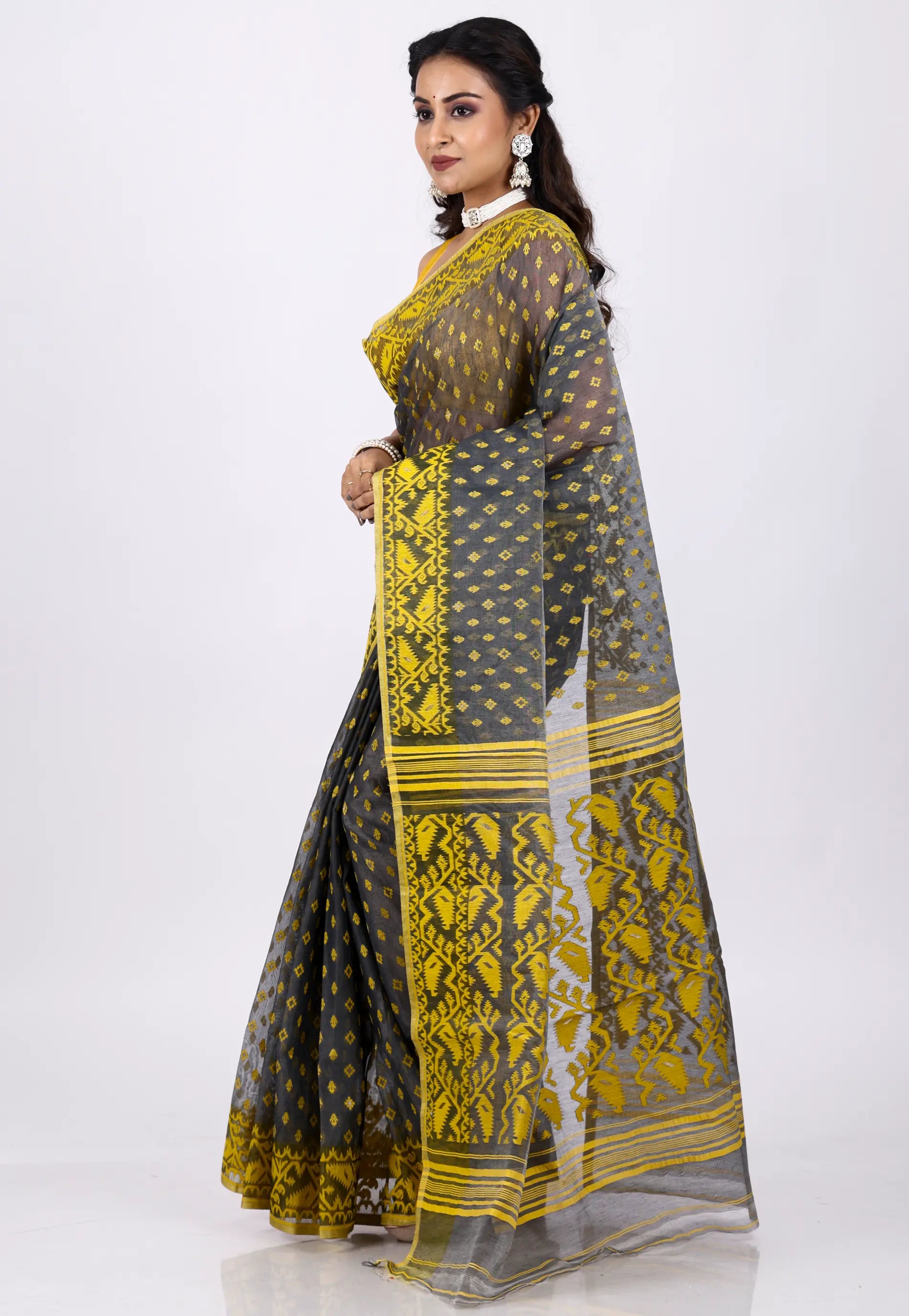 Grey Dhakai Jamdani Cotton Saree without Blouse Piece