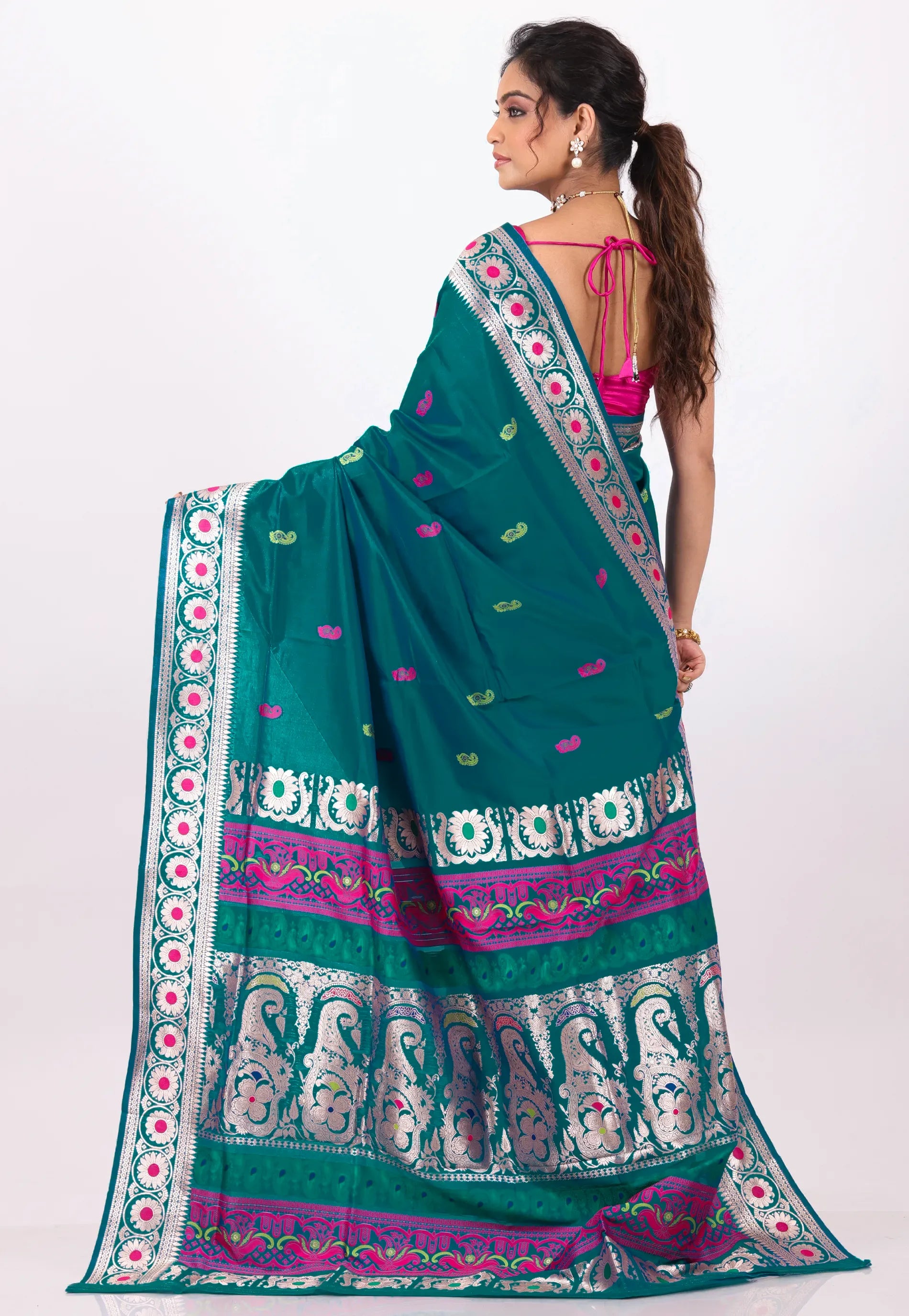 Bottle Green Baluchari Silk Saree with Blouse Piece – Adi Akshoy & Co.