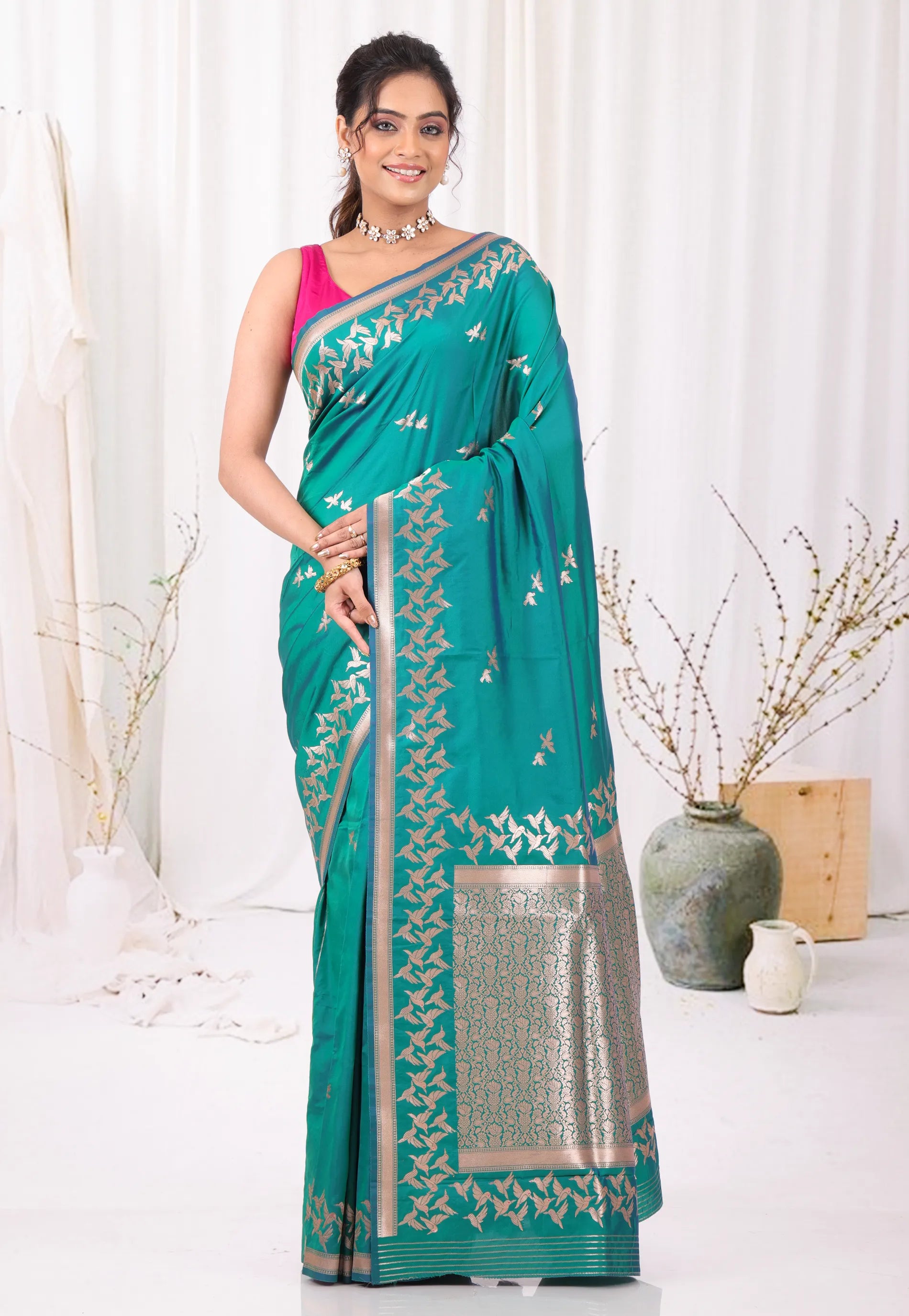 Rama Green Katan Silk Saree With Blouse Piece - Adi Akshoy & Co.