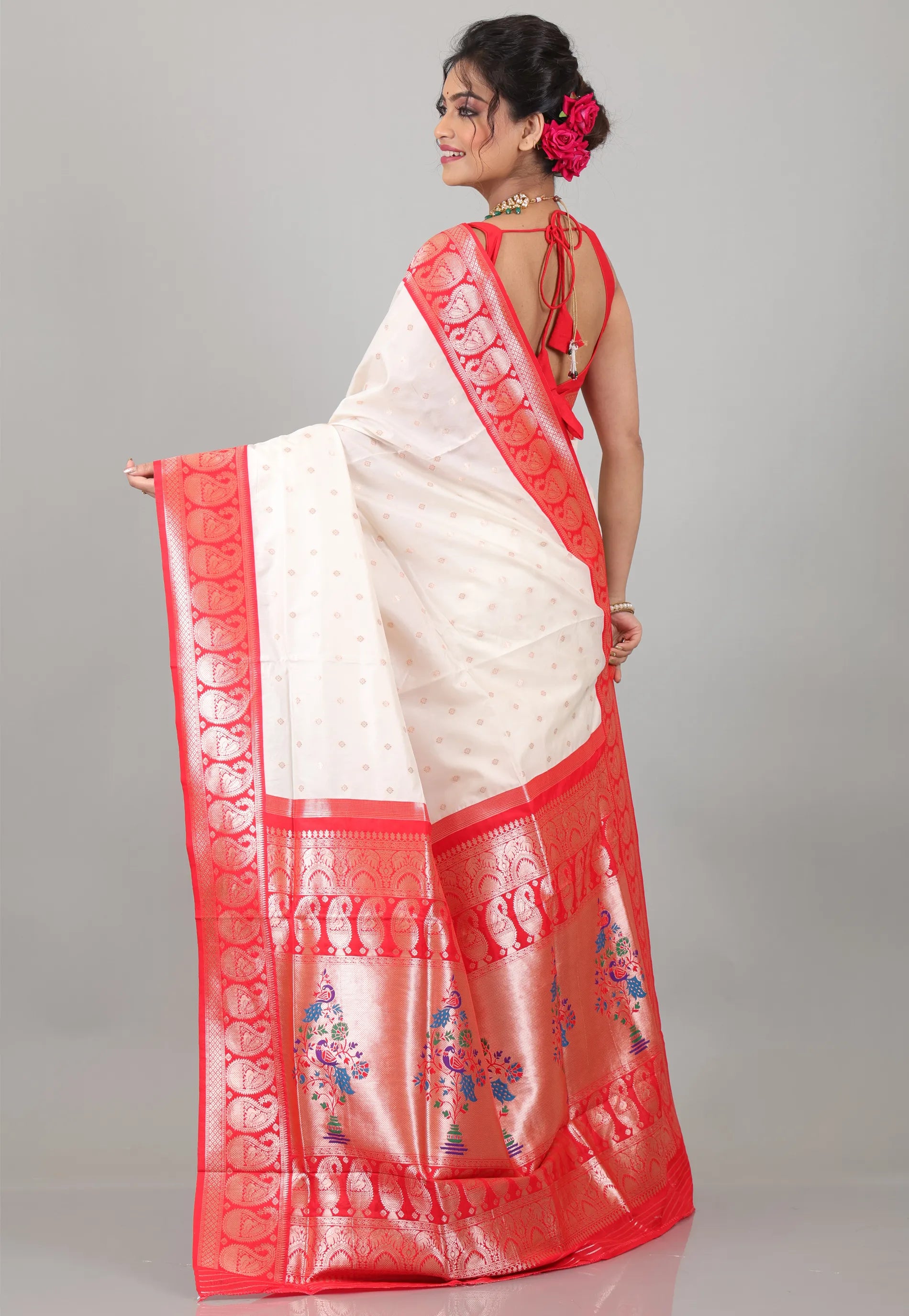 Off White with Red Border Katan Silk Saree With Blouse Piece - Adi Akshoy & Co.