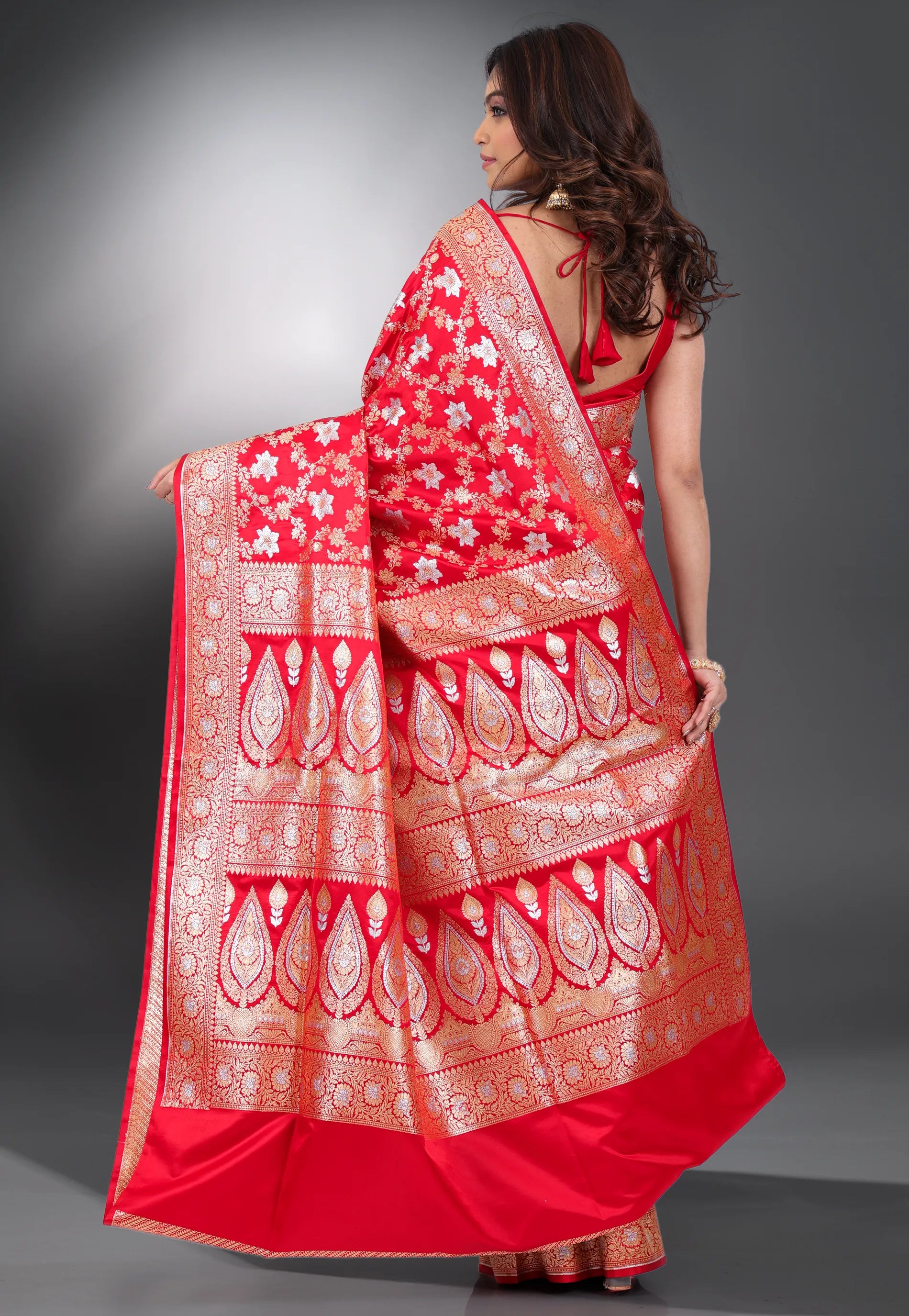 Red Wedding Banarasi Saree with Blouse Piece - Adi Akshoy & Co.
