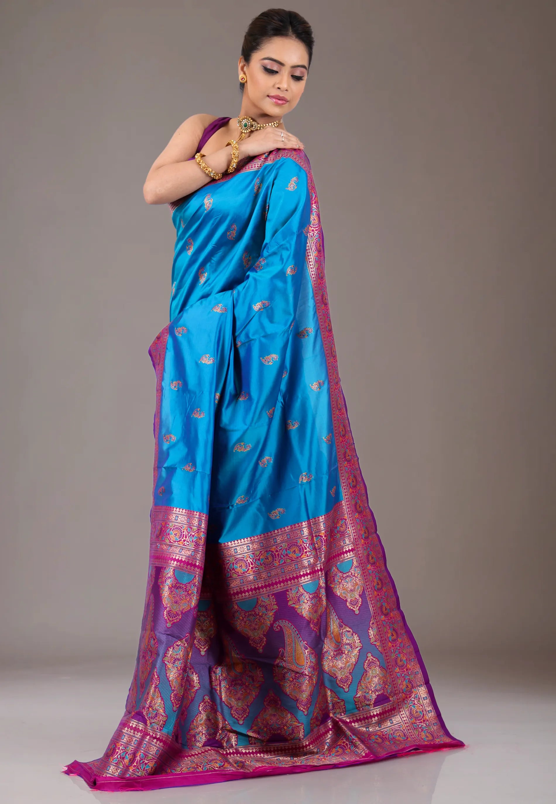 Feroza Blue with Magenta Border Kanjivaram Silk Saree With Blouse Piece - Adi Akshoy & Co.