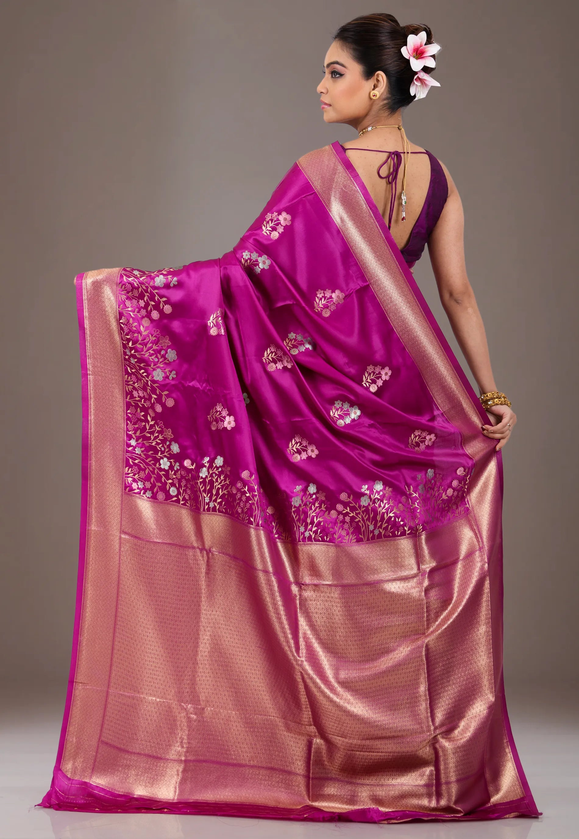 Magenta with Zari work Mashru Silk Saree with Blouse Piece - Adi Akshoy & Co.