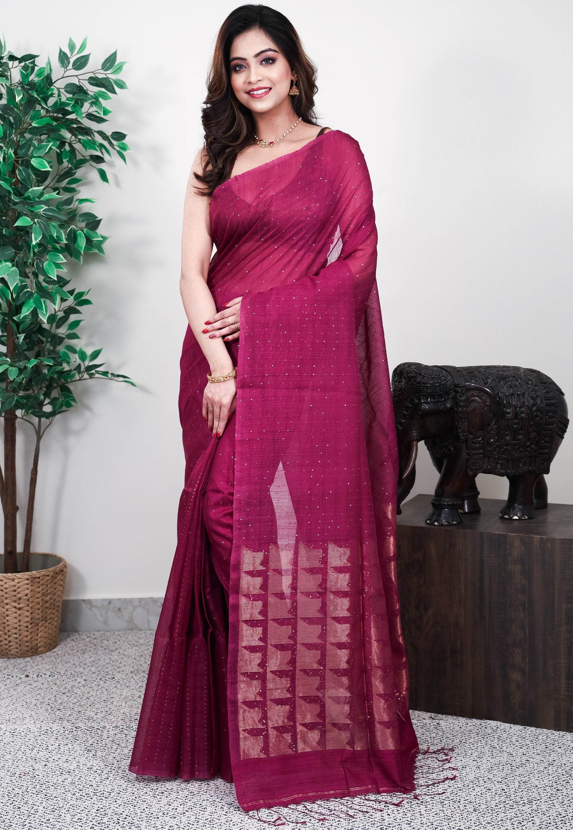 Magenta Kora Handloom Pure Silk Saree With Blouse Piece - Adi Akshoy & Co.