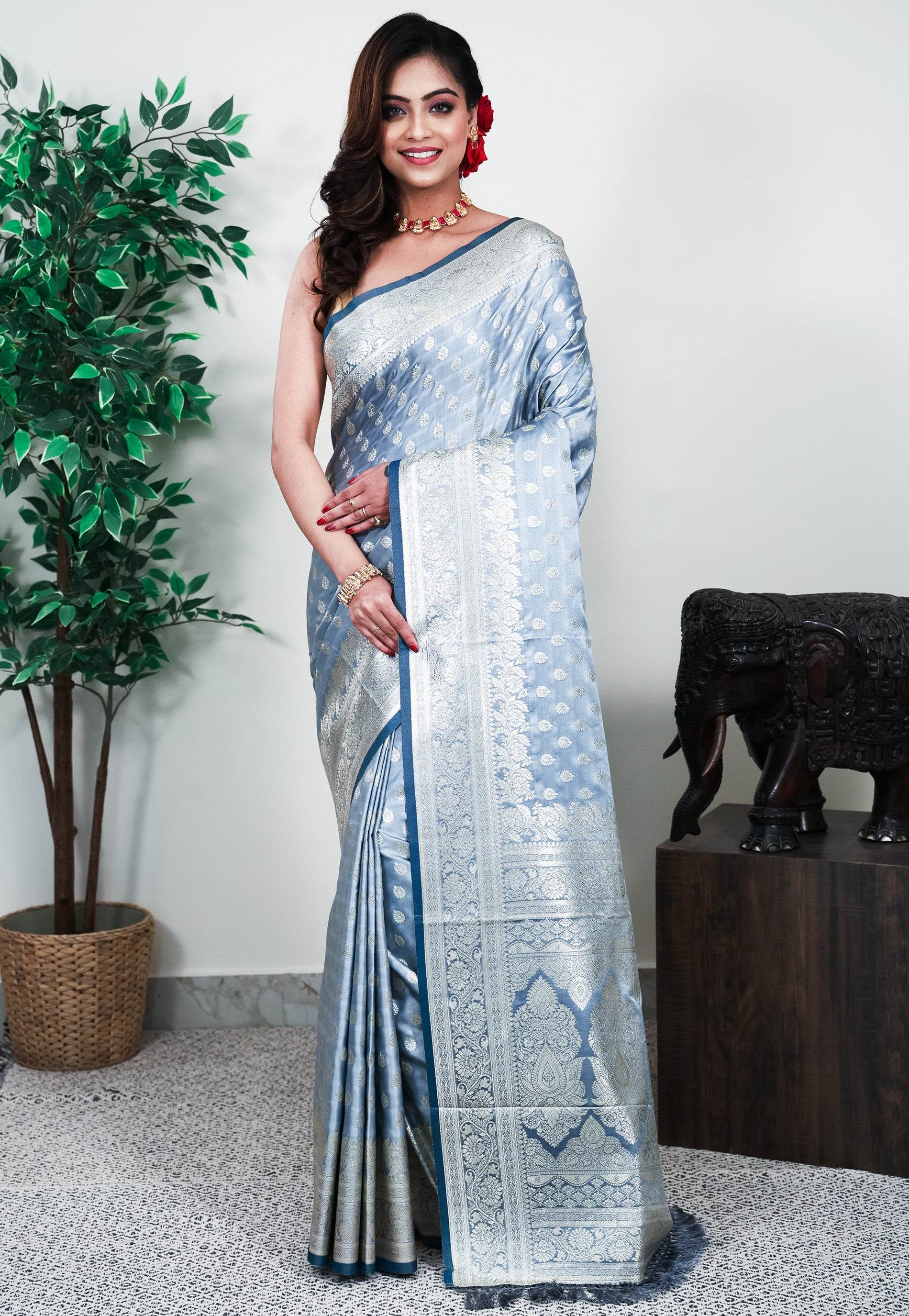 Grey Mashru Silk Saree with Blouse Piece - Adi Akshoy & Co.