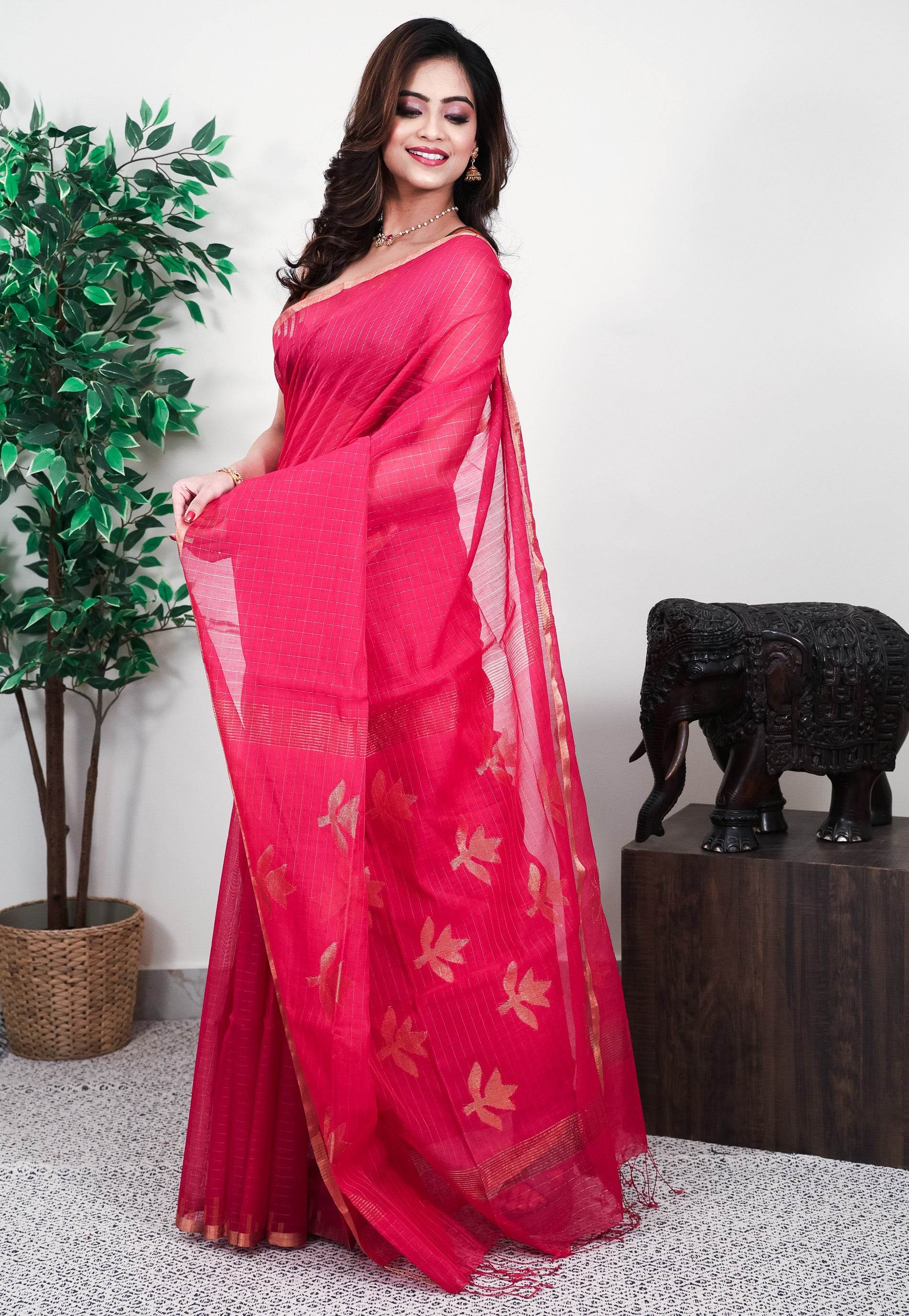 Rani Pink Handloom Saree With Blouse Piece - Adi Akshoy & Co.