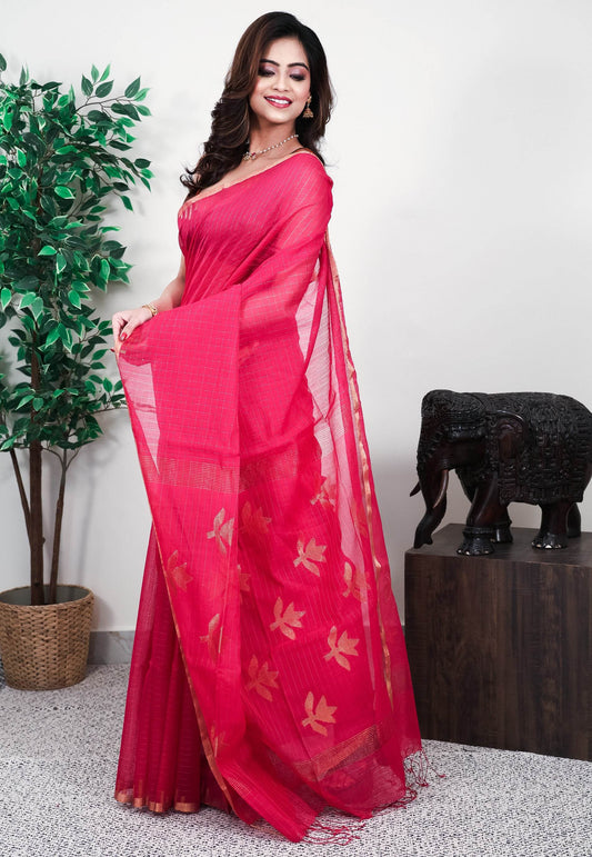 Rani Pink Handloom Saree With Blouse Piece - Adi Akshoy & Co.